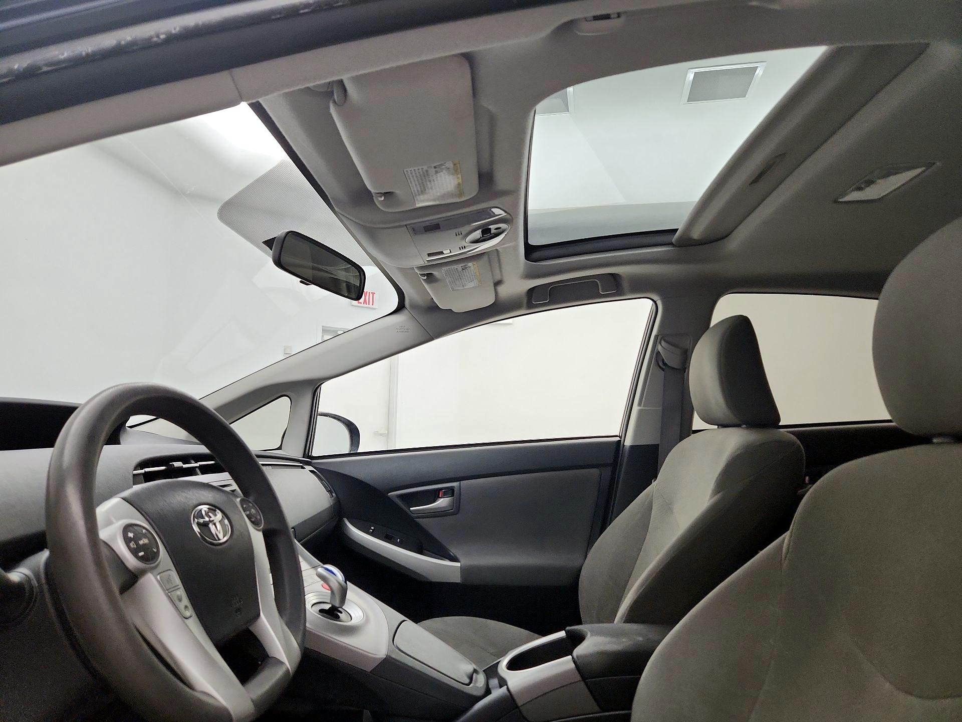 Thumbnail: 2014 Toyota Prius - 19