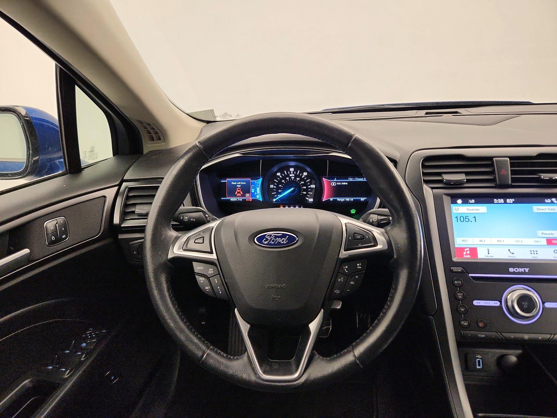 Thumbnail: 2017 Ford Fusion - 10