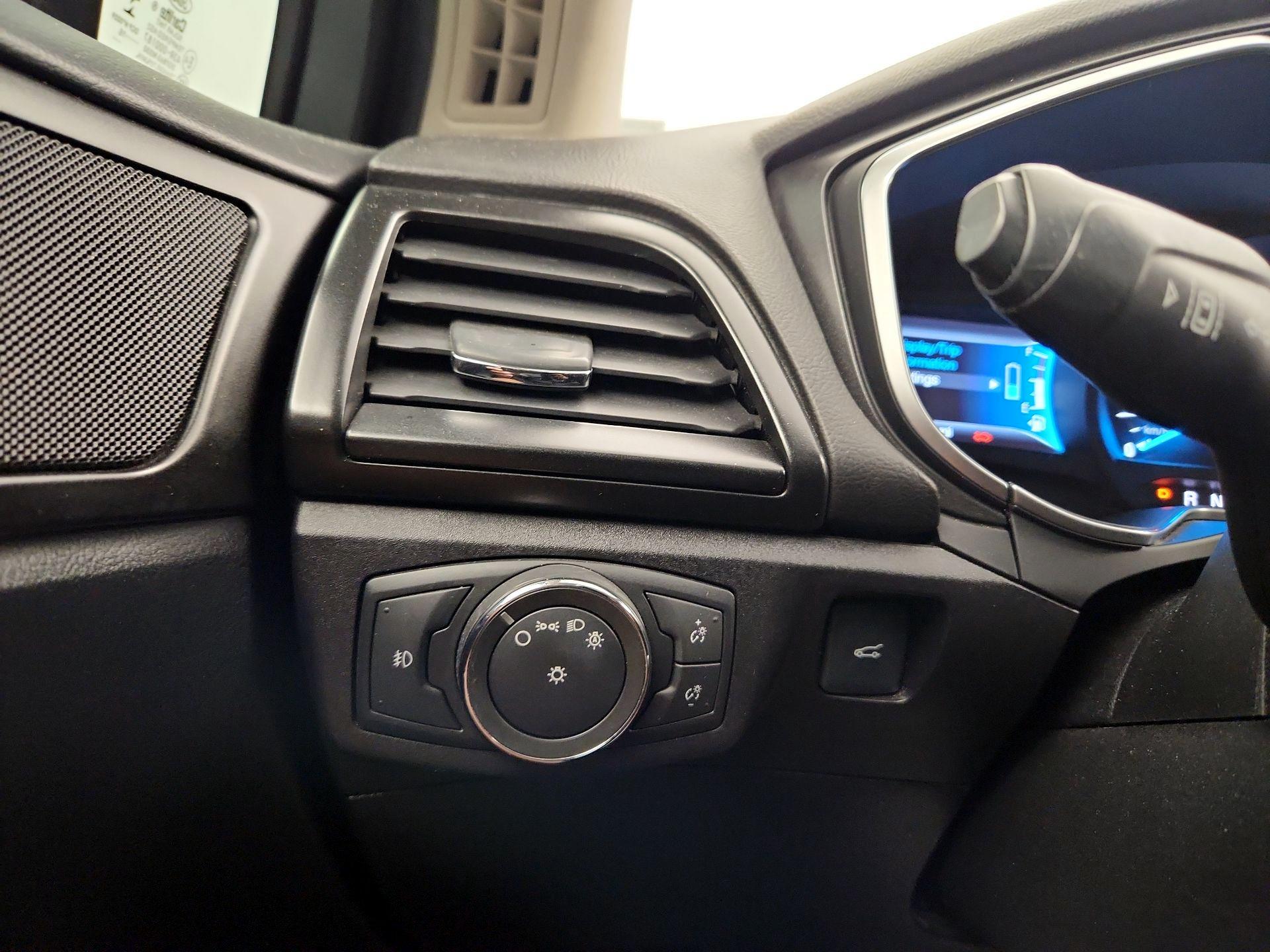 Thumbnail: 2017 Ford Fusion - 13