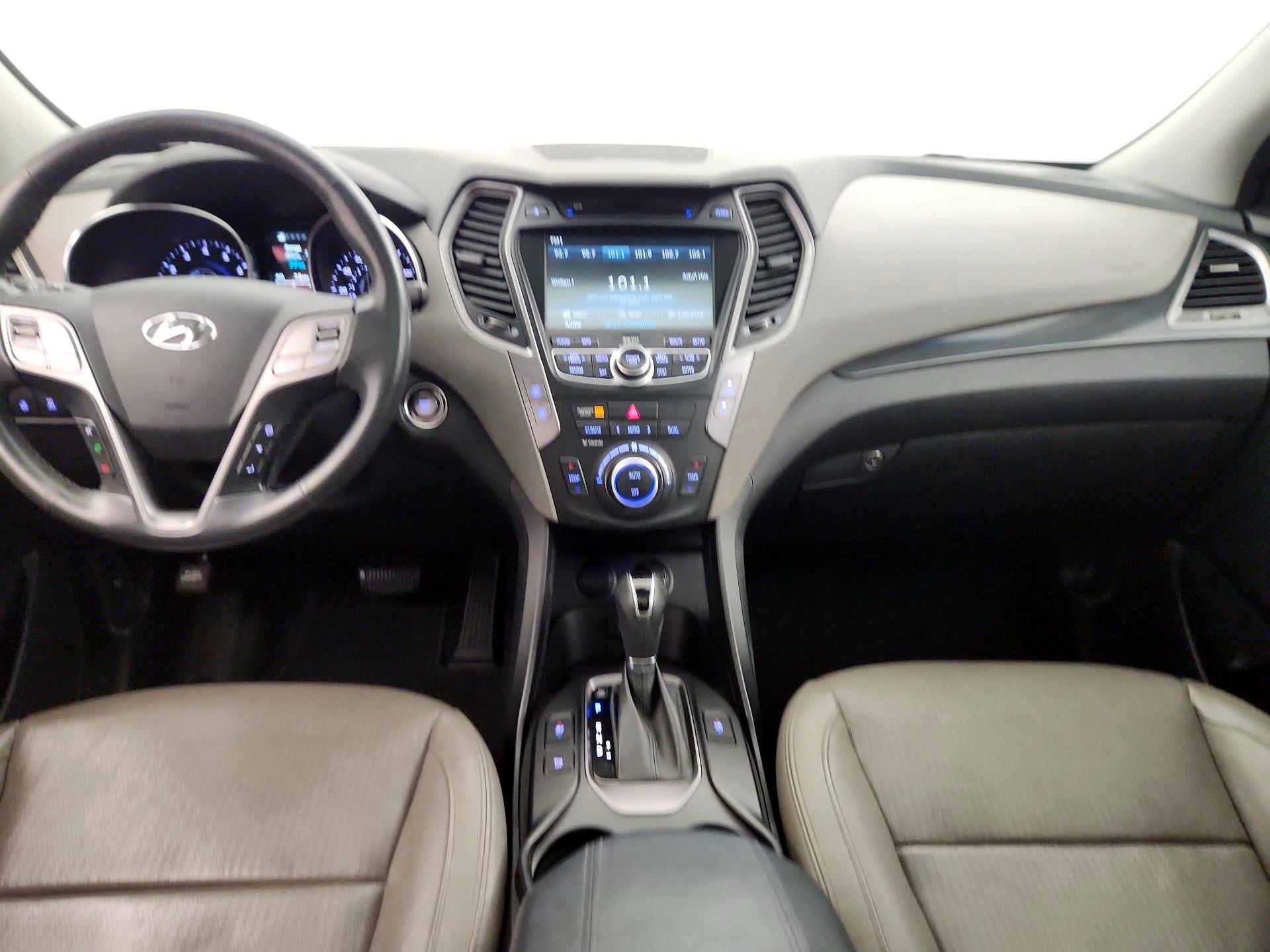 Thumbnail: 2016 Hyundai Santa Fe - 9