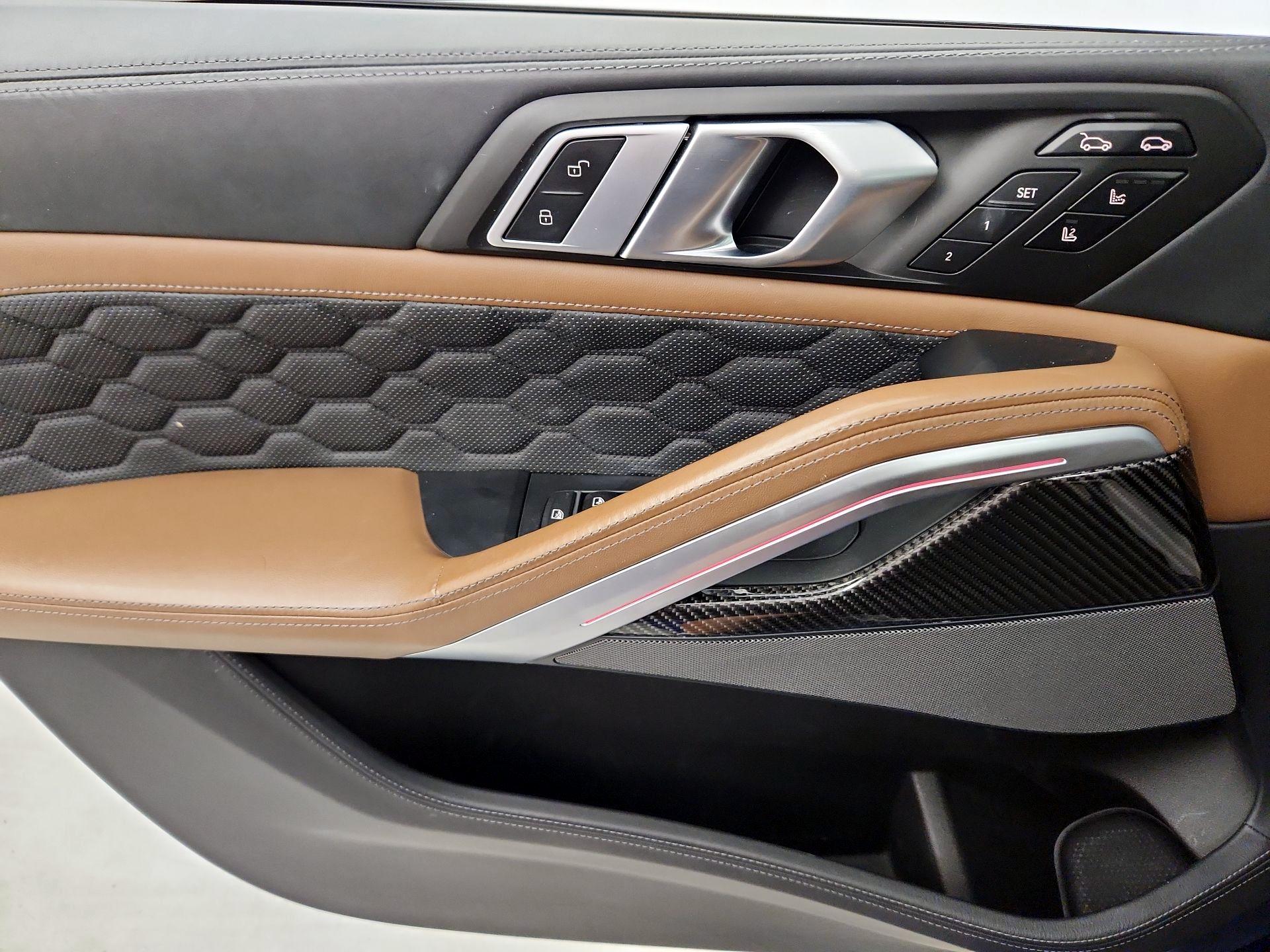 Thumbnail: 2021 BMW X6 - 12