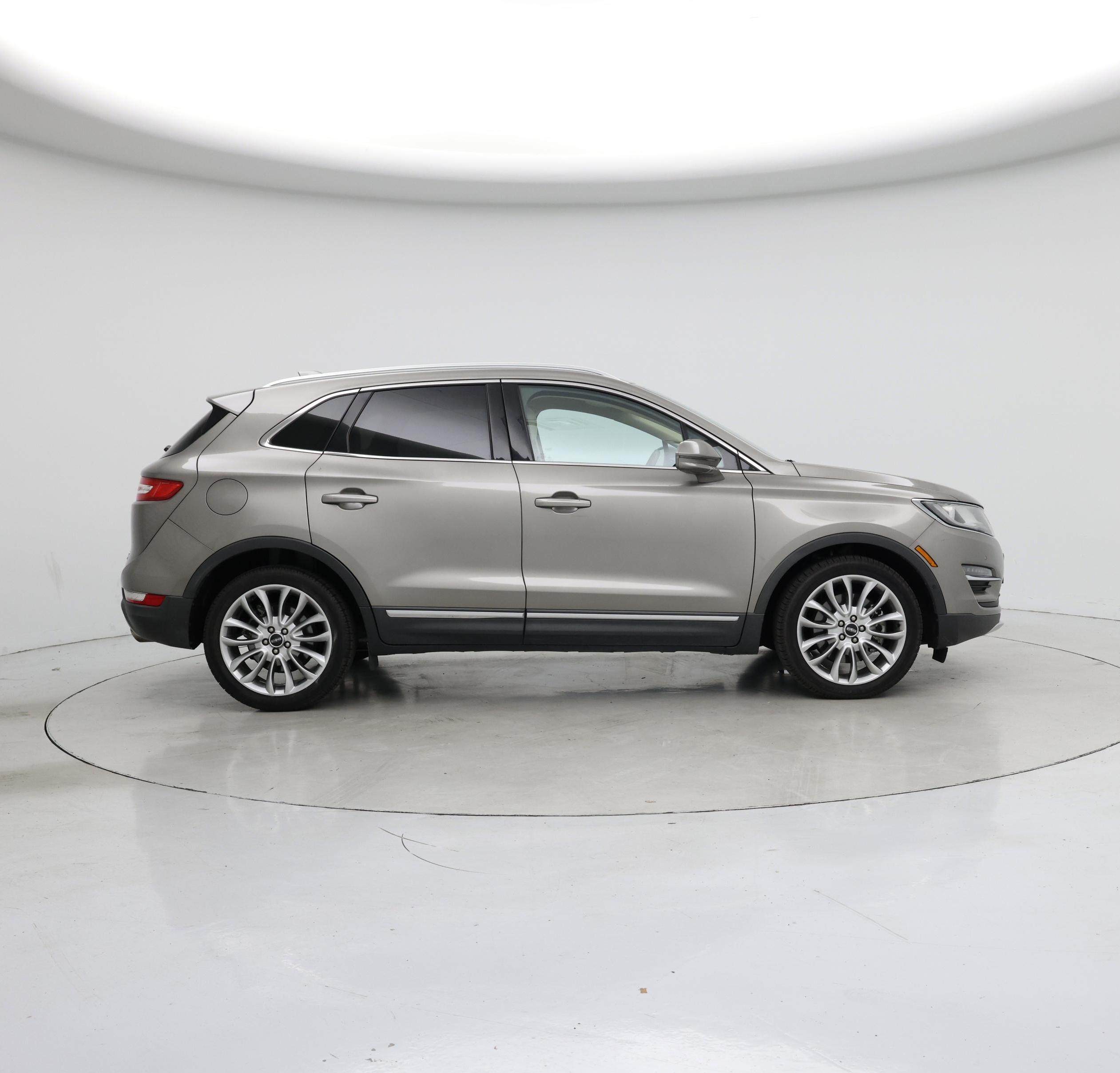 Thumbnail: 2016 Lincoln MKC - 7