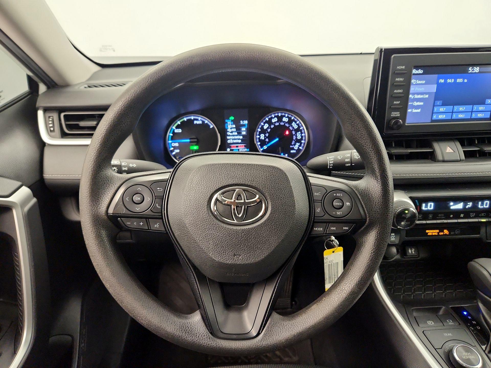 Thumbnail: 2019 Toyota RAV4 - 10