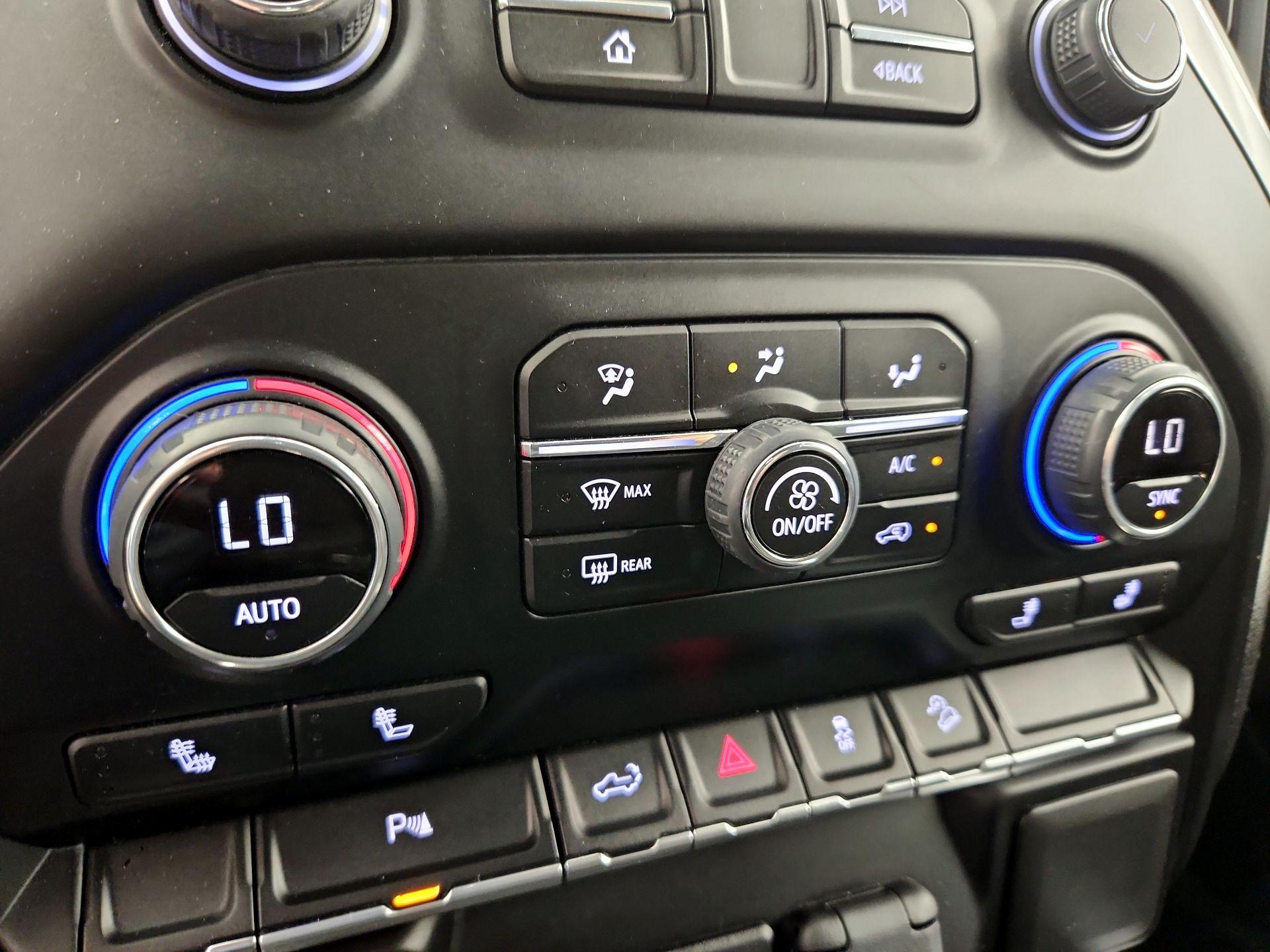 Thumbnail: 2022 Chevrolet Silverado 1500 - 16