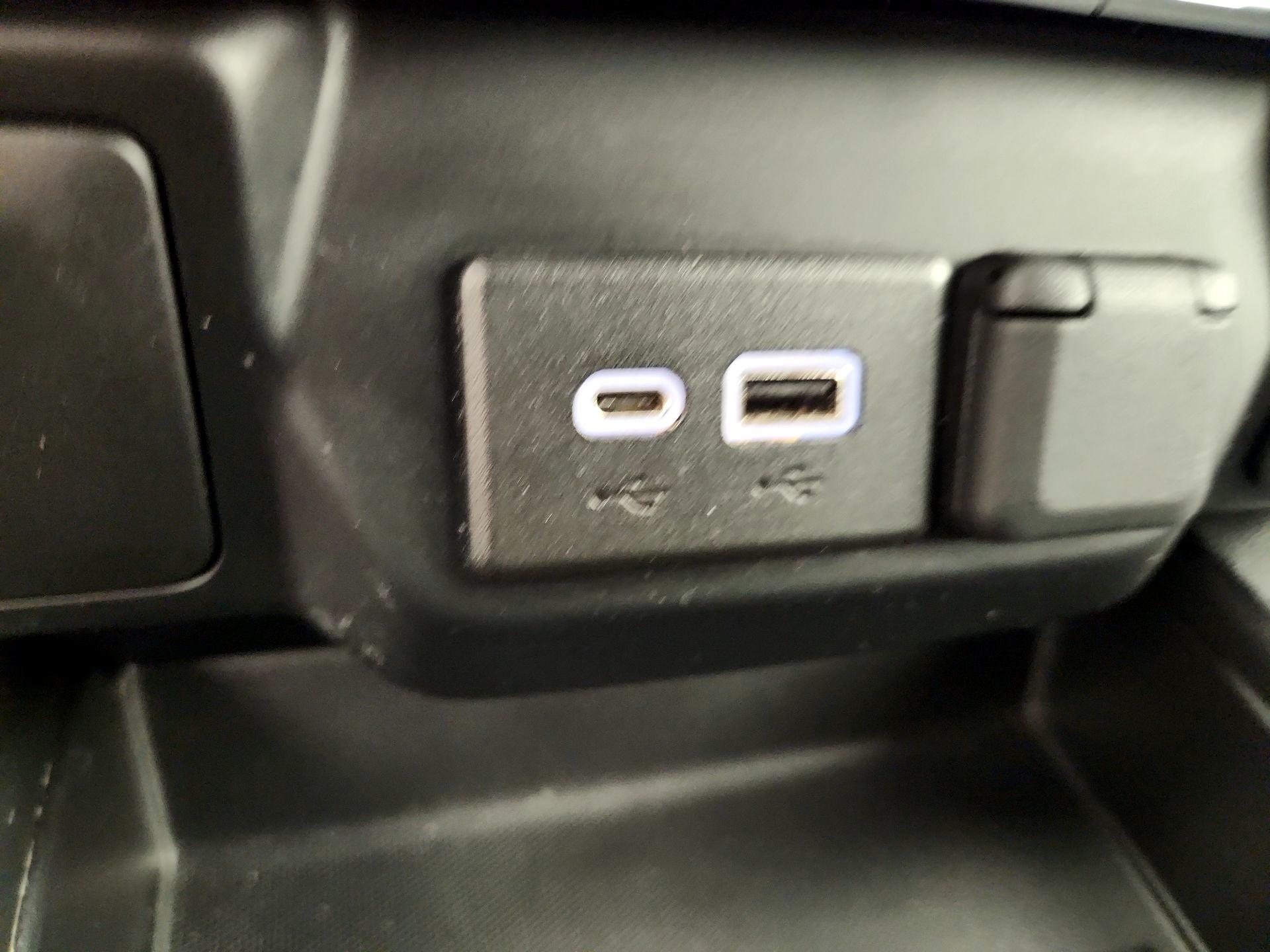 Thumbnail: 2022 Chevrolet Silverado 1500 - 18