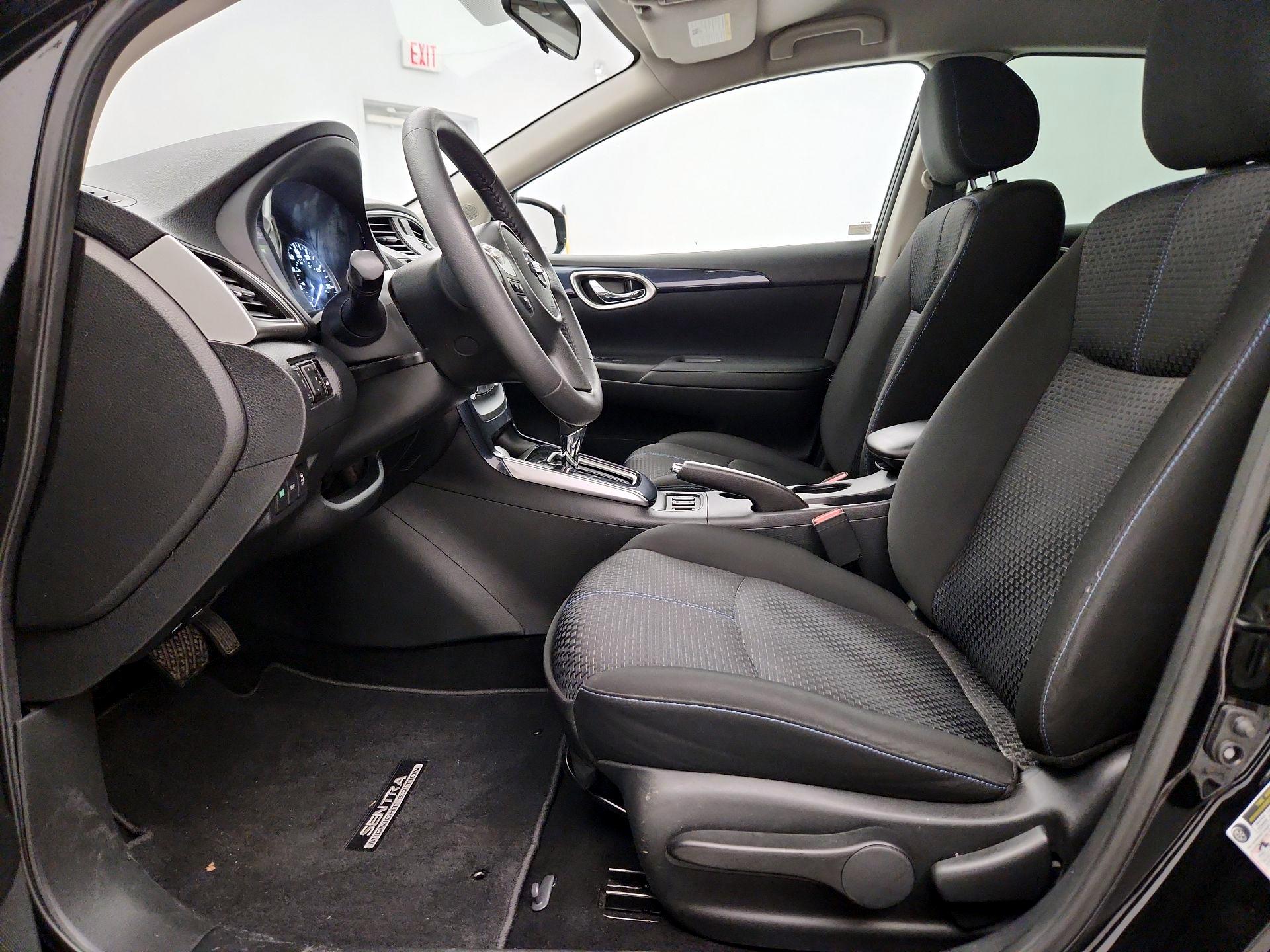Thumbnail: 2017 Nissan Sentra - 11