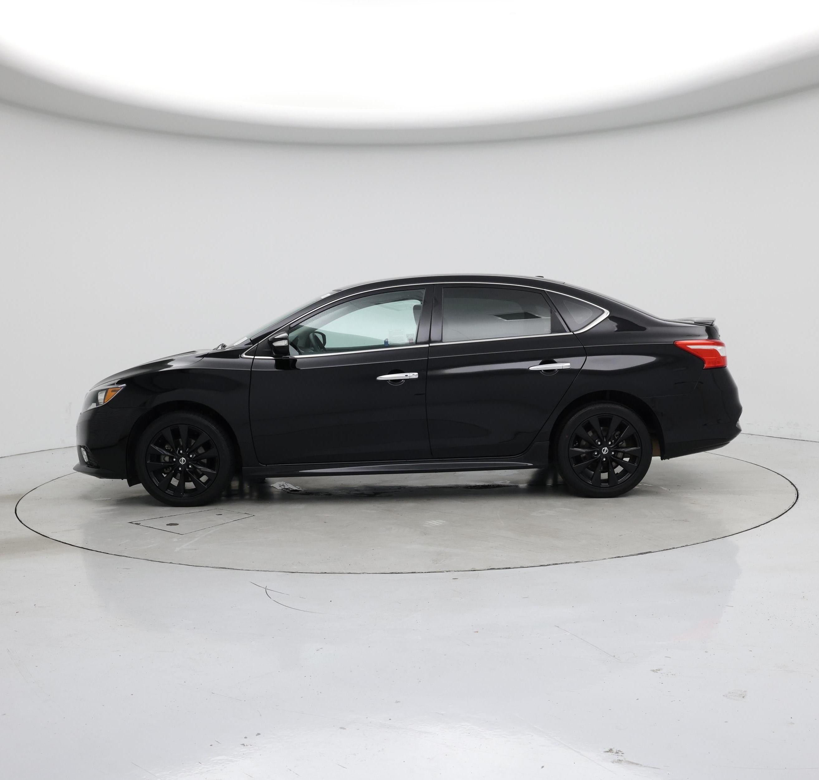 Thumbnail: 2017 Nissan Sentra - 3