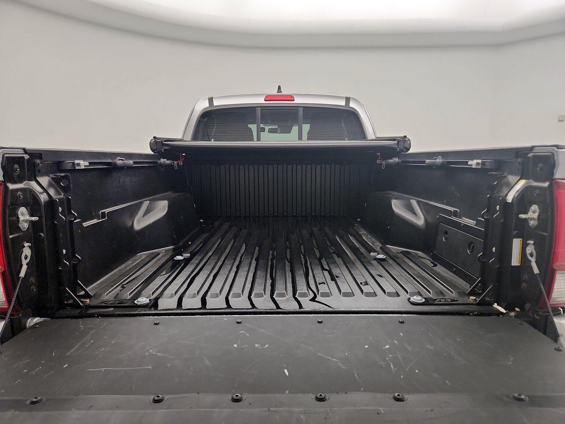 Thumbnail: 2021 Toyota Tacoma - 20