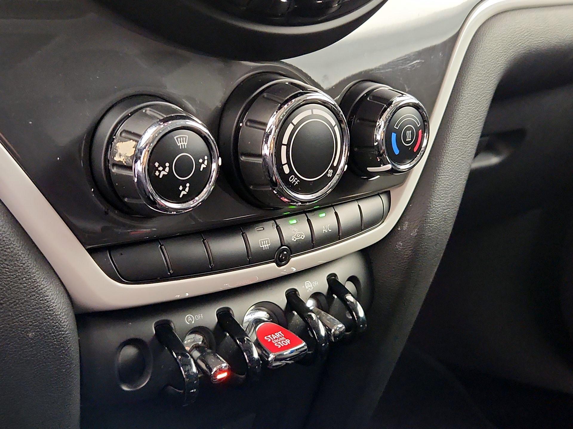 Thumbnail: 2019 MINI Cooper Countryman - 16