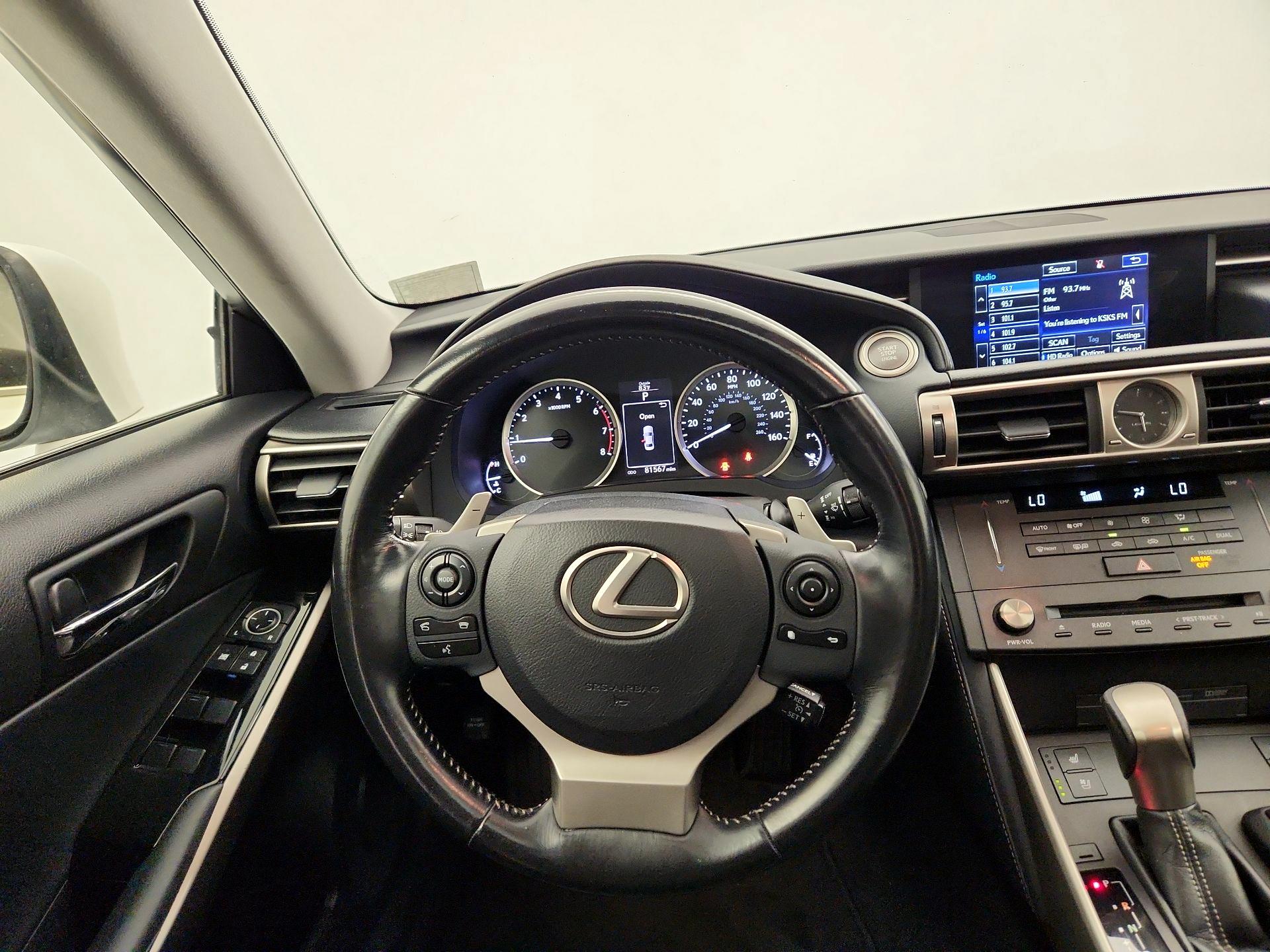 Thumbnail: 2016 Lexus IS - 10