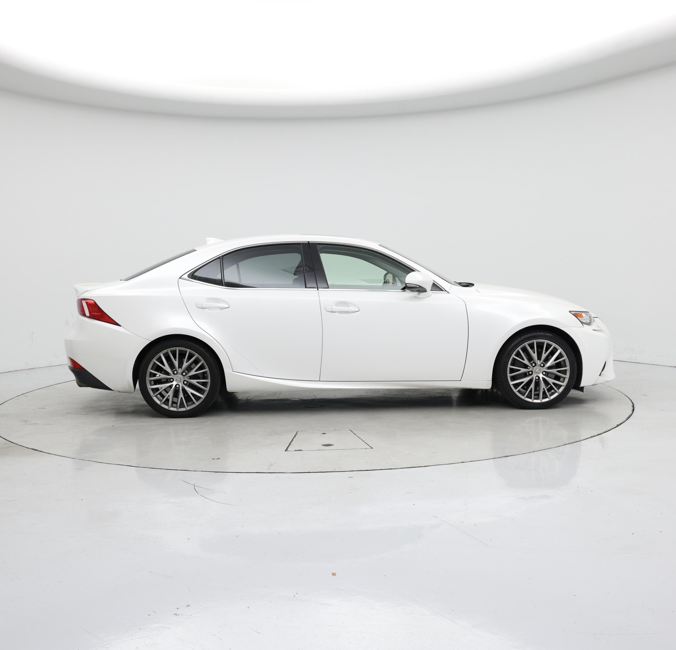 Thumbnail: 2016 Lexus IS - 7