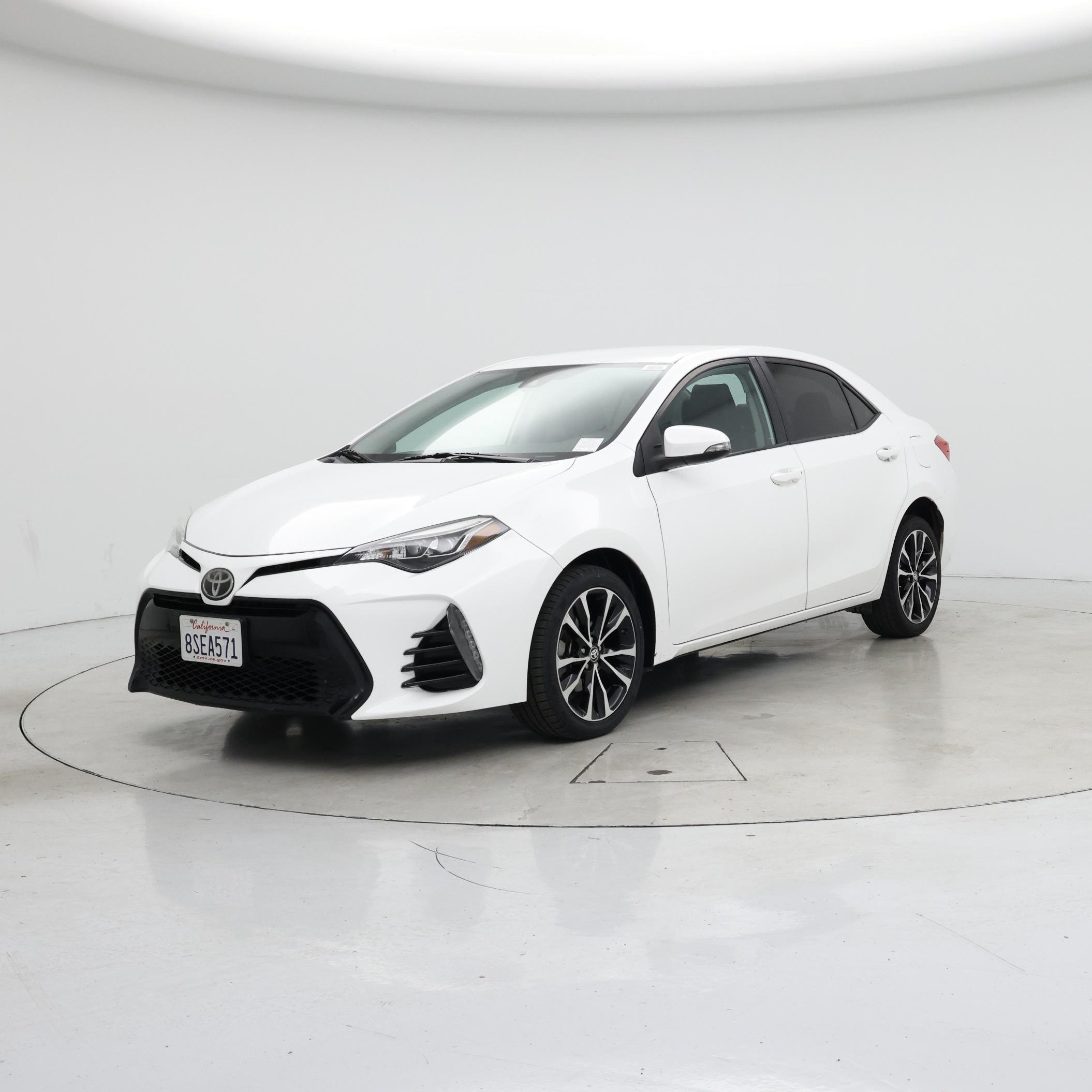 Thumbnail: 2017 Toyota Corolla - 4