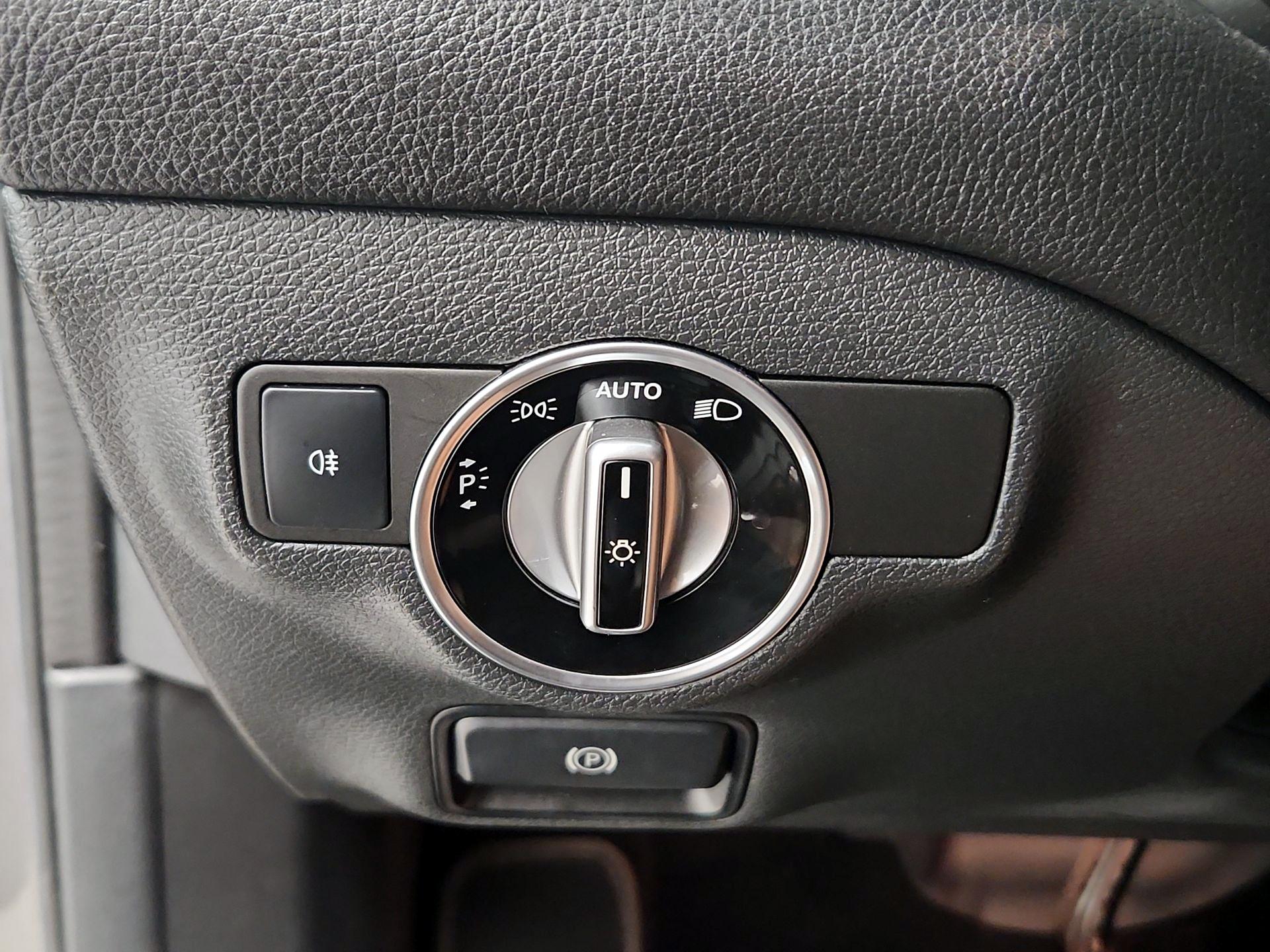 Thumbnail: 2016 Mercedes-Benz GLA - 13