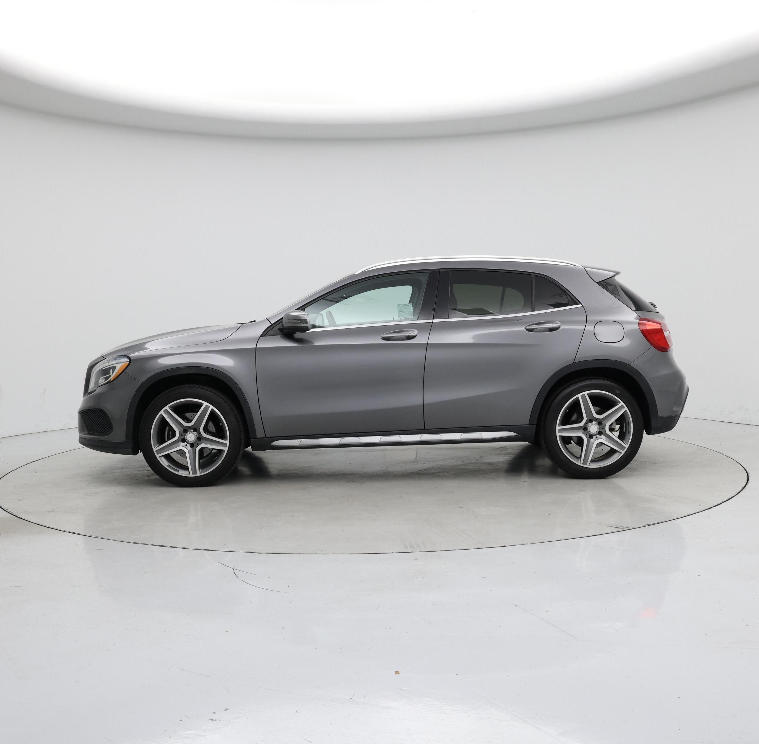 Thumbnail: 2016 Mercedes-Benz GLA - 3