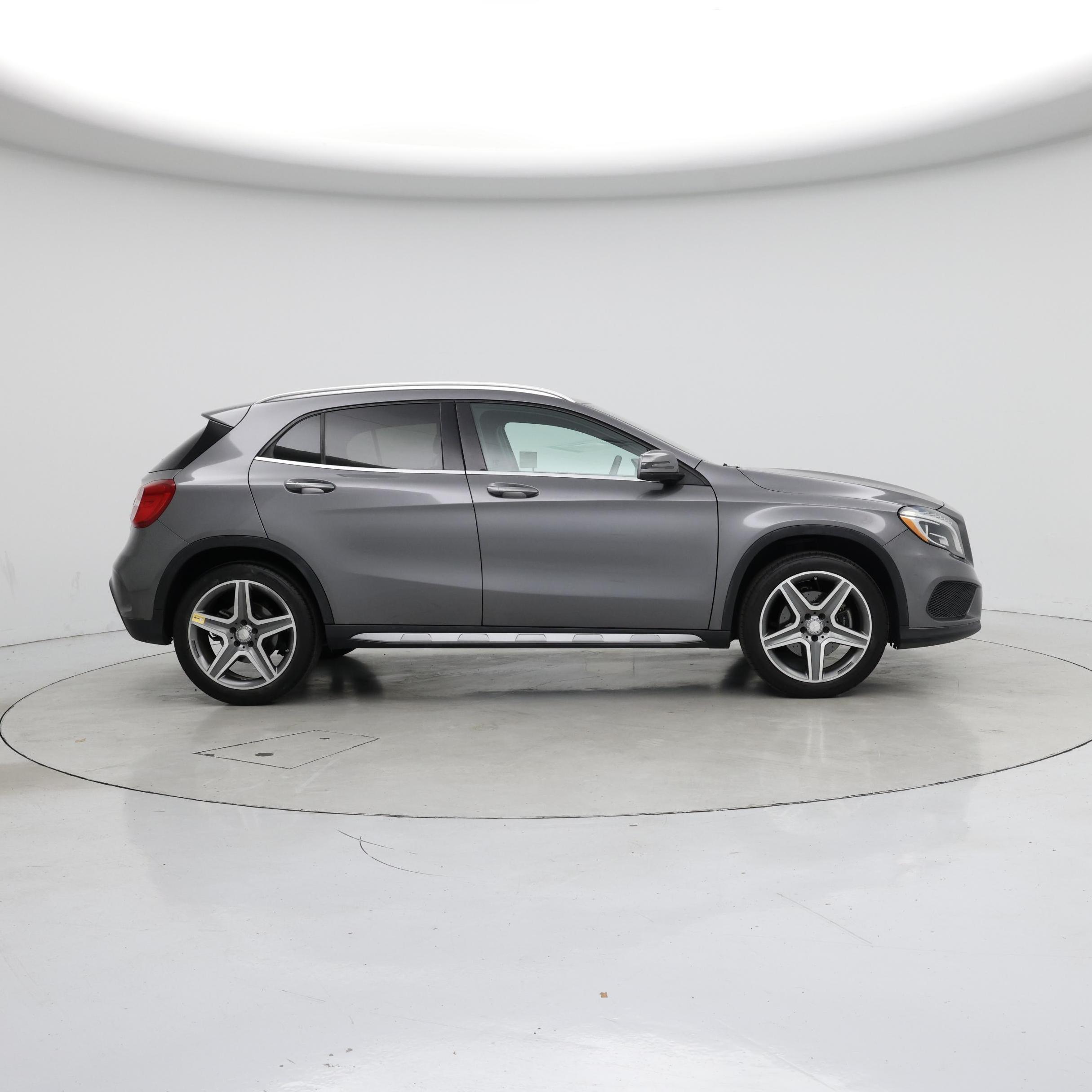 Thumbnail: 2016 Mercedes-Benz GLA - 7