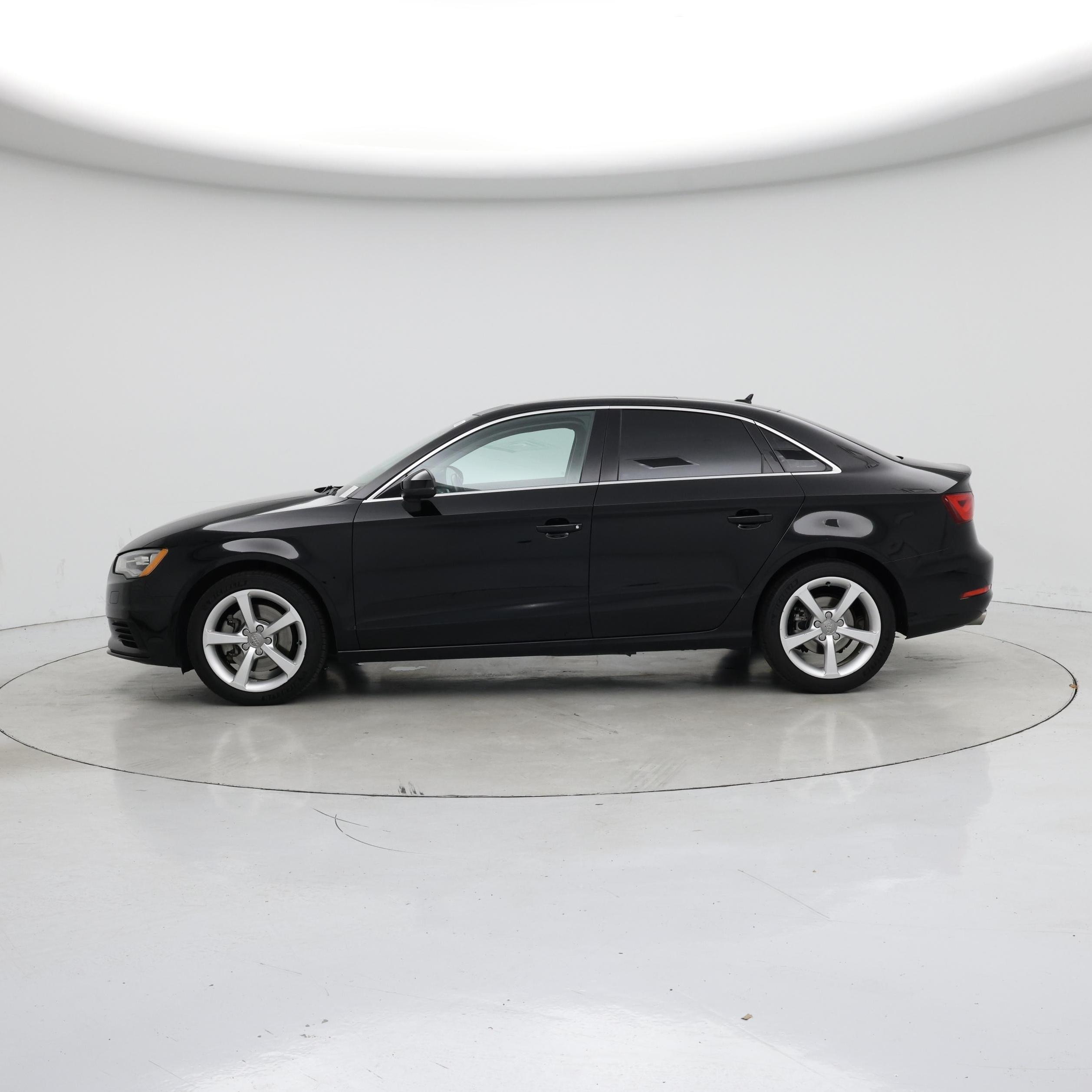 Thumbnail: 2015 Audi A3 - 3