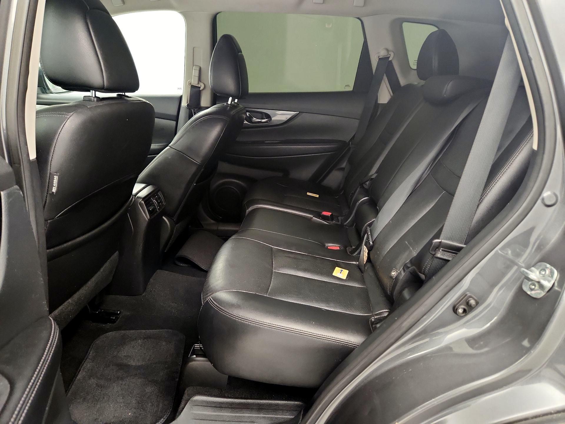 Thumbnail: 2016 Nissan Rogue - 20
