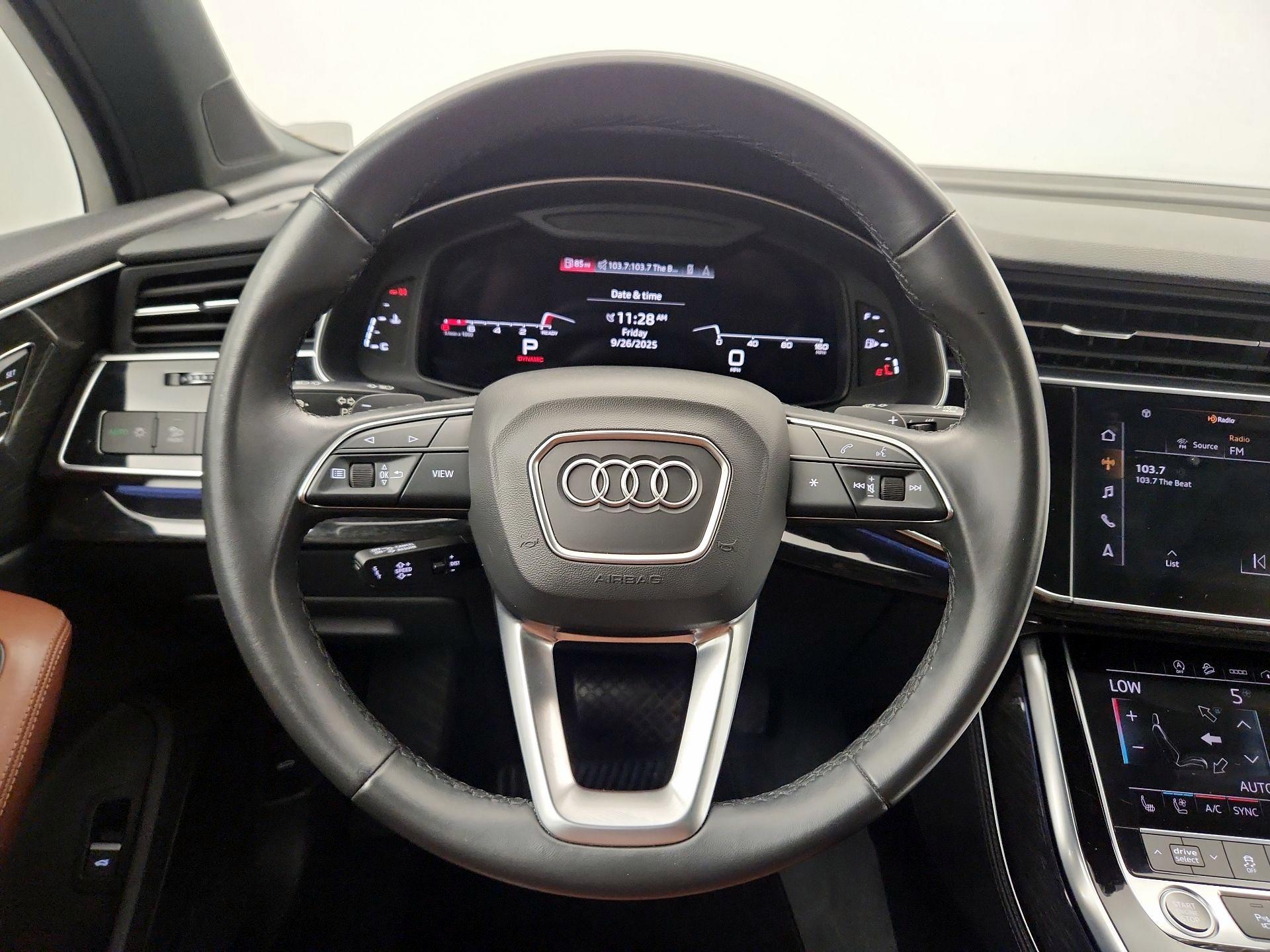 Thumbnail: 2021 Audi Q7 - 10