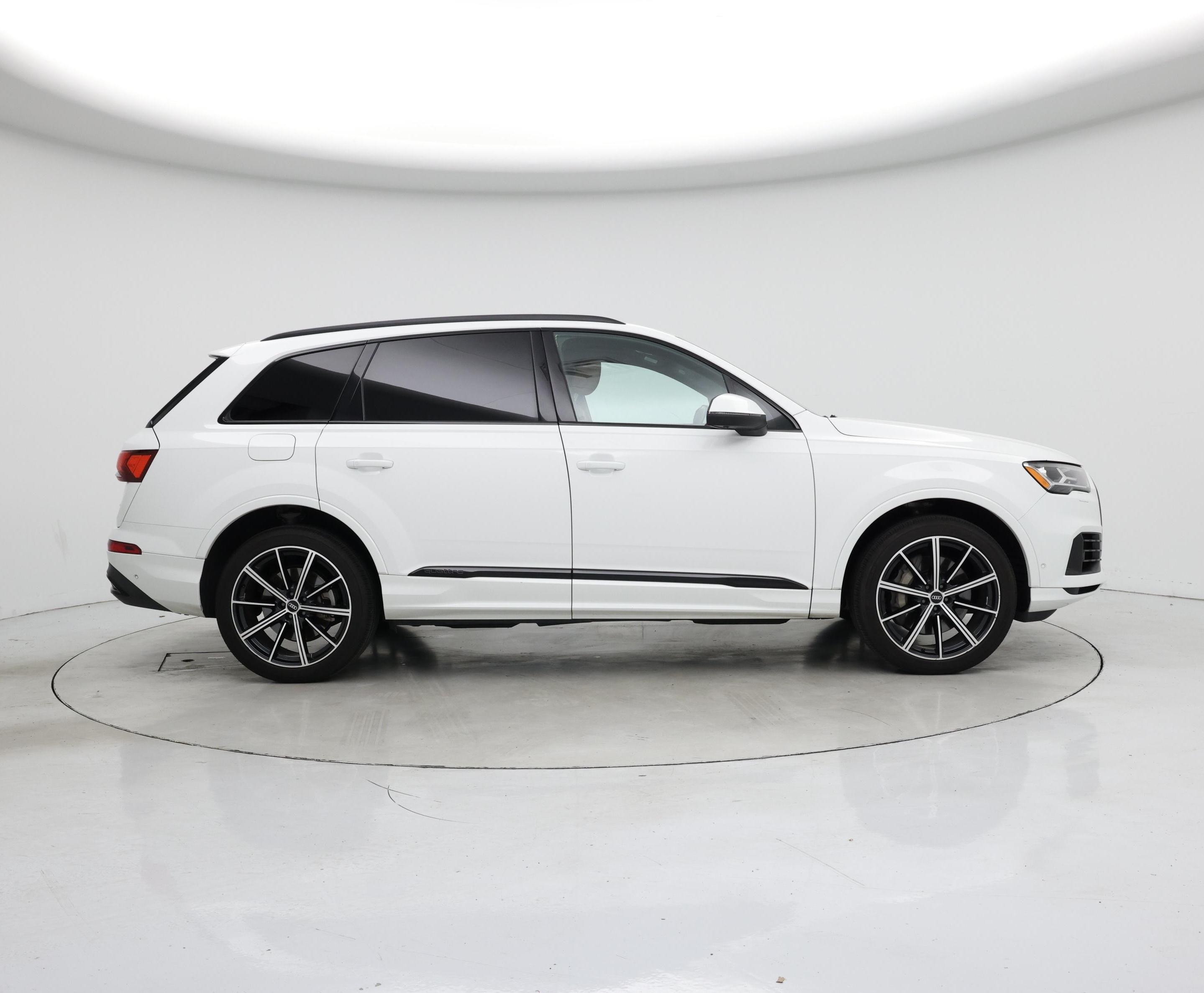 Thumbnail: 2021 Audi Q7 - 7