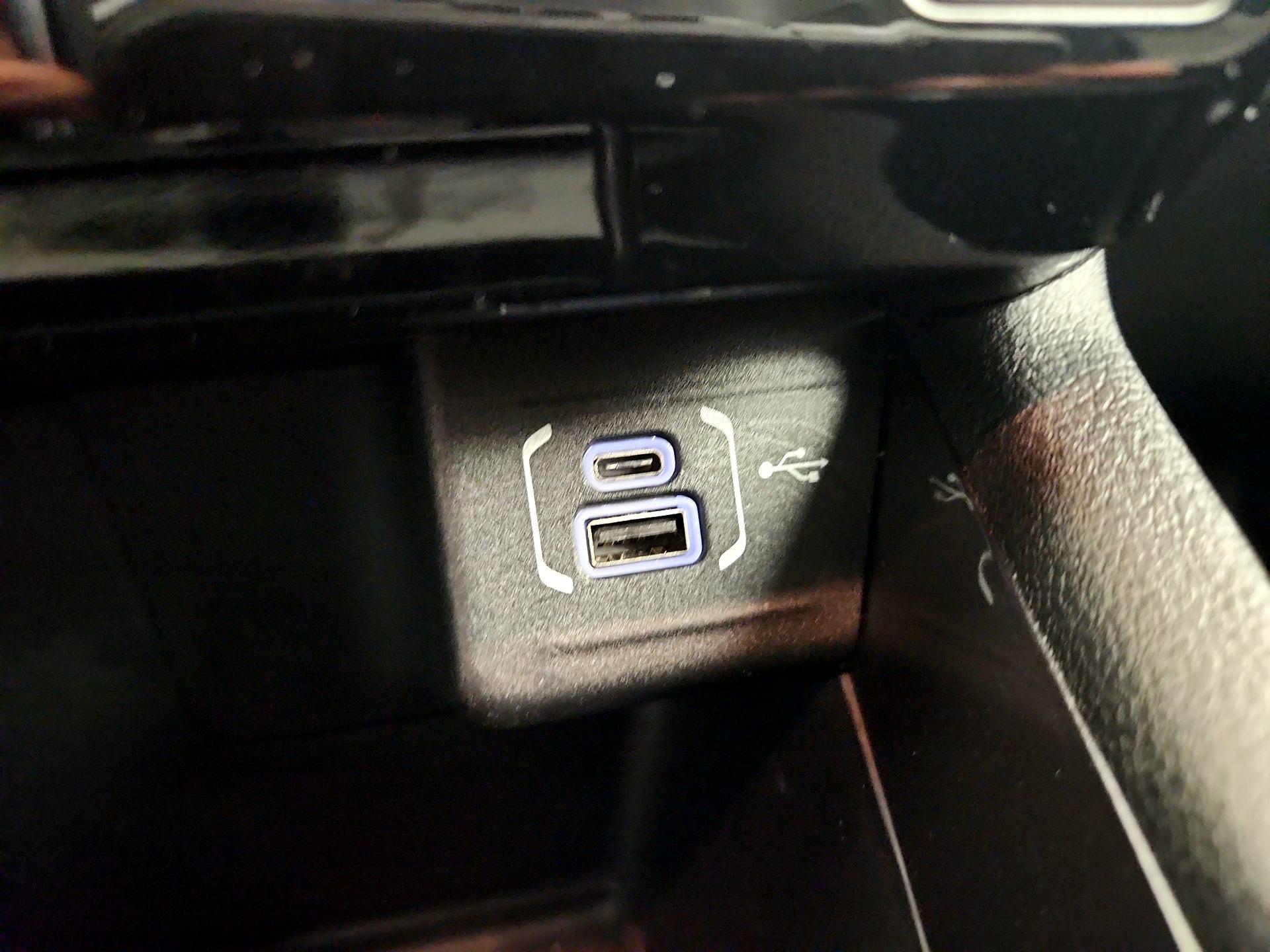 Thumbnail: 2022 Jeep Compass - 18