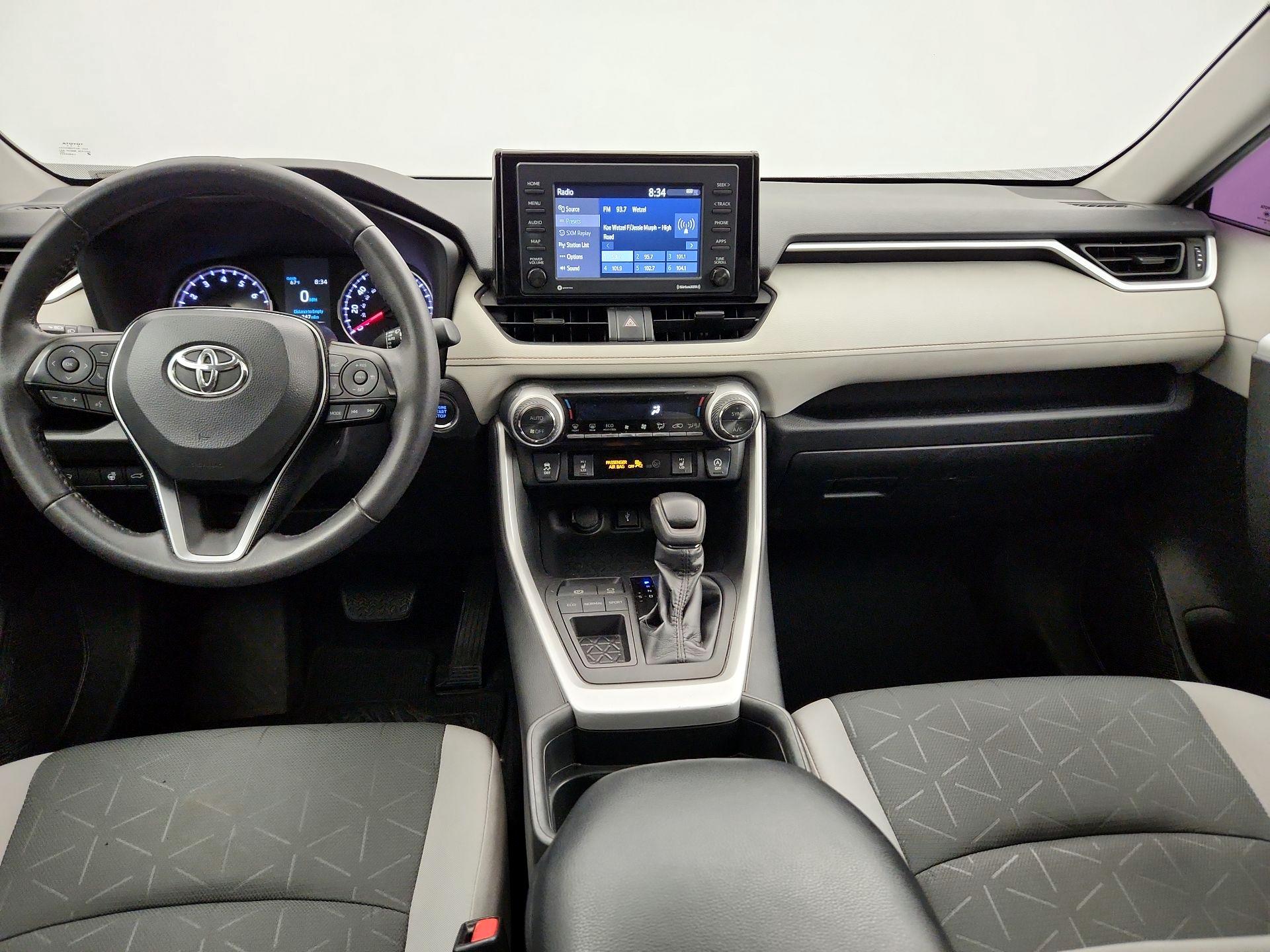 Thumbnail: 2021 Toyota RAV4 - 9