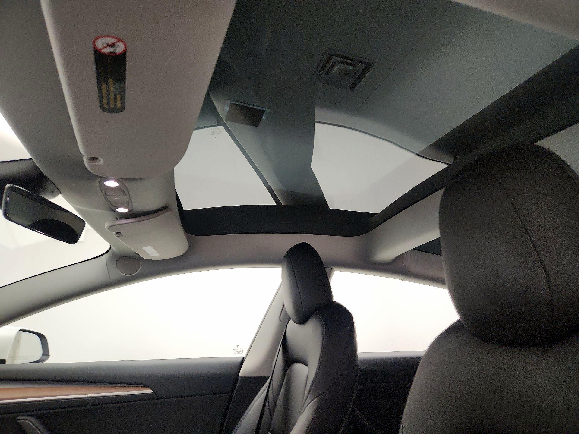 Thumbnail: 2022 Tesla Model 3 - 20