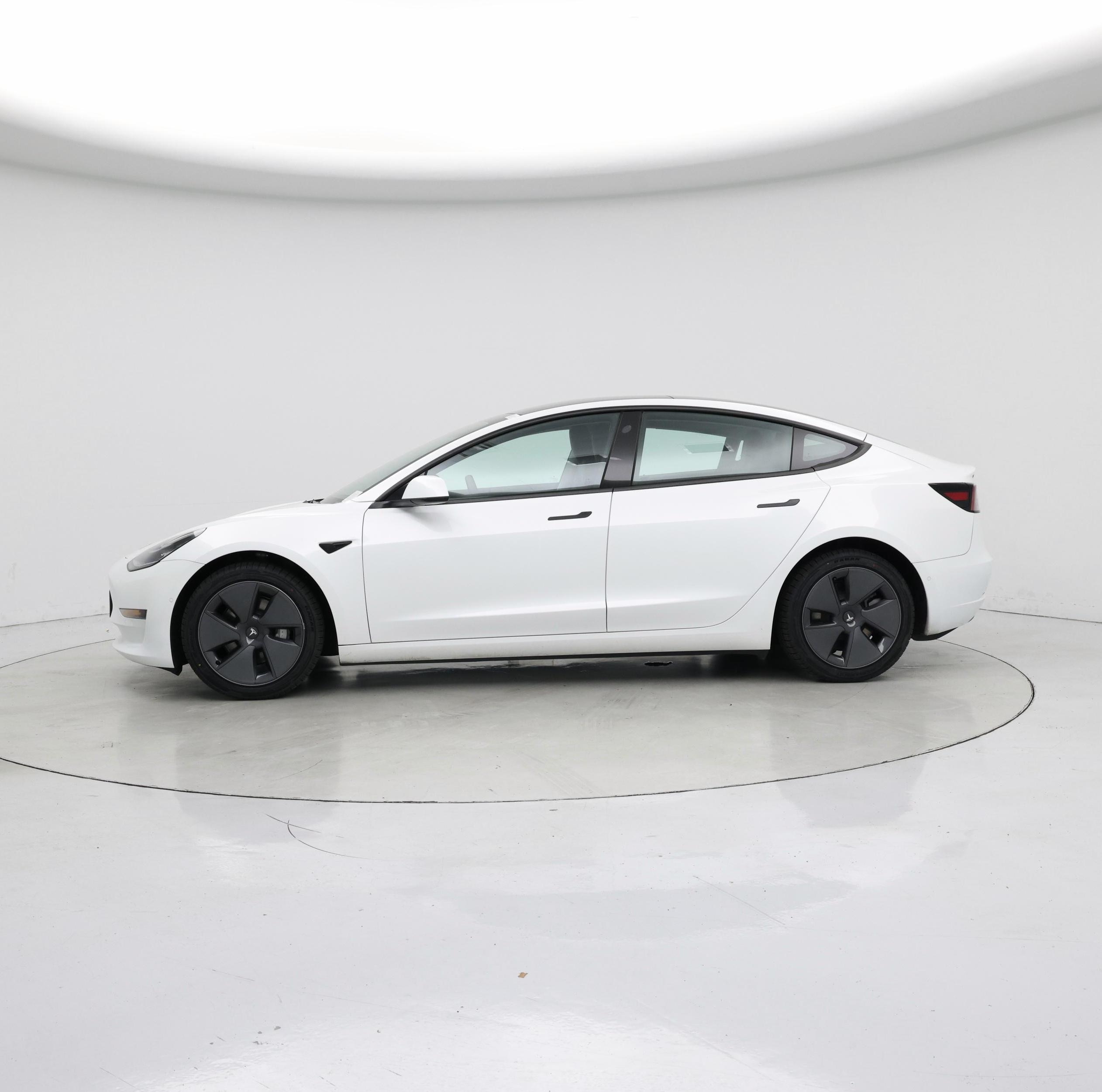 Thumbnail: 2022 Tesla Model 3 - 3