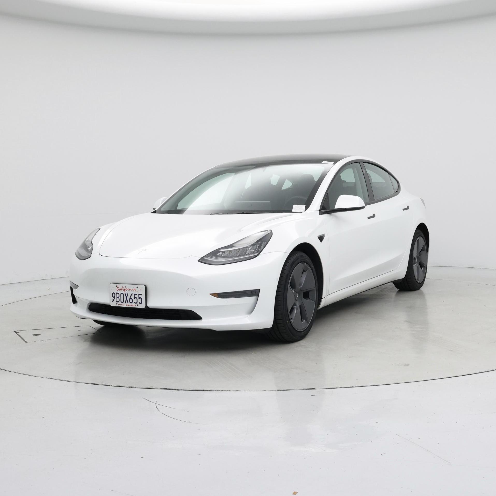 Thumbnail: 2022 Tesla Model 3 - 4