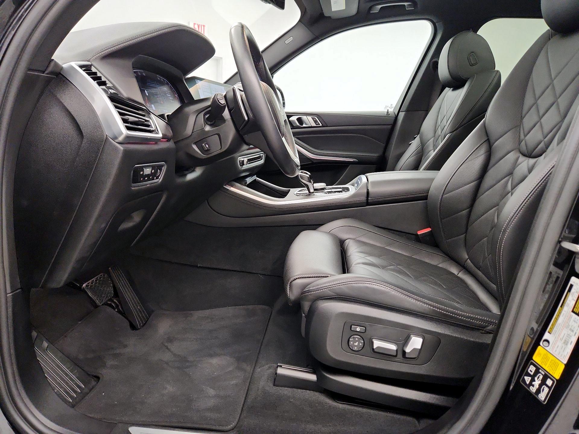 Thumbnail: 2023 BMW X5 - 11