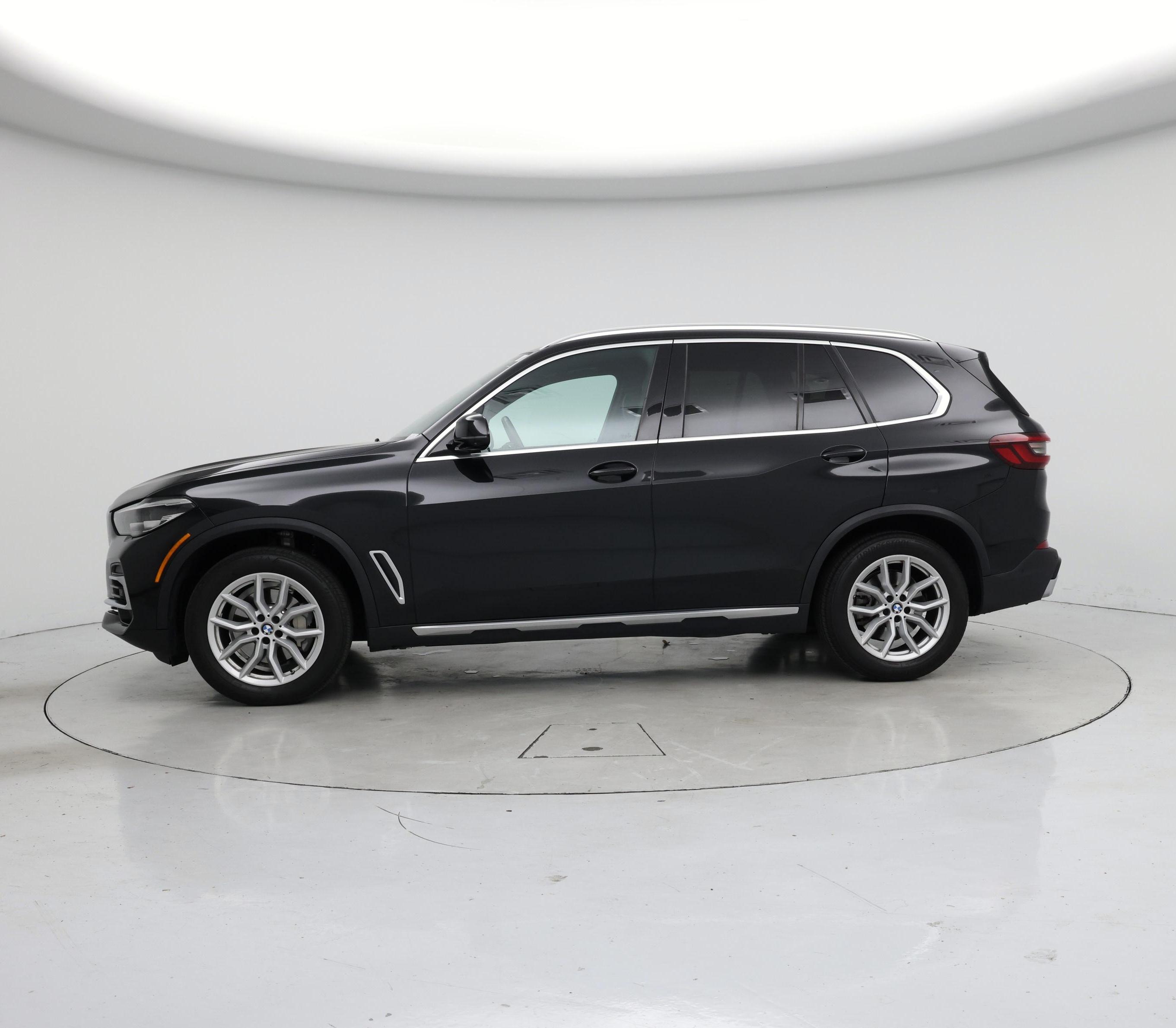 Thumbnail: 2023 BMW X5 - 3