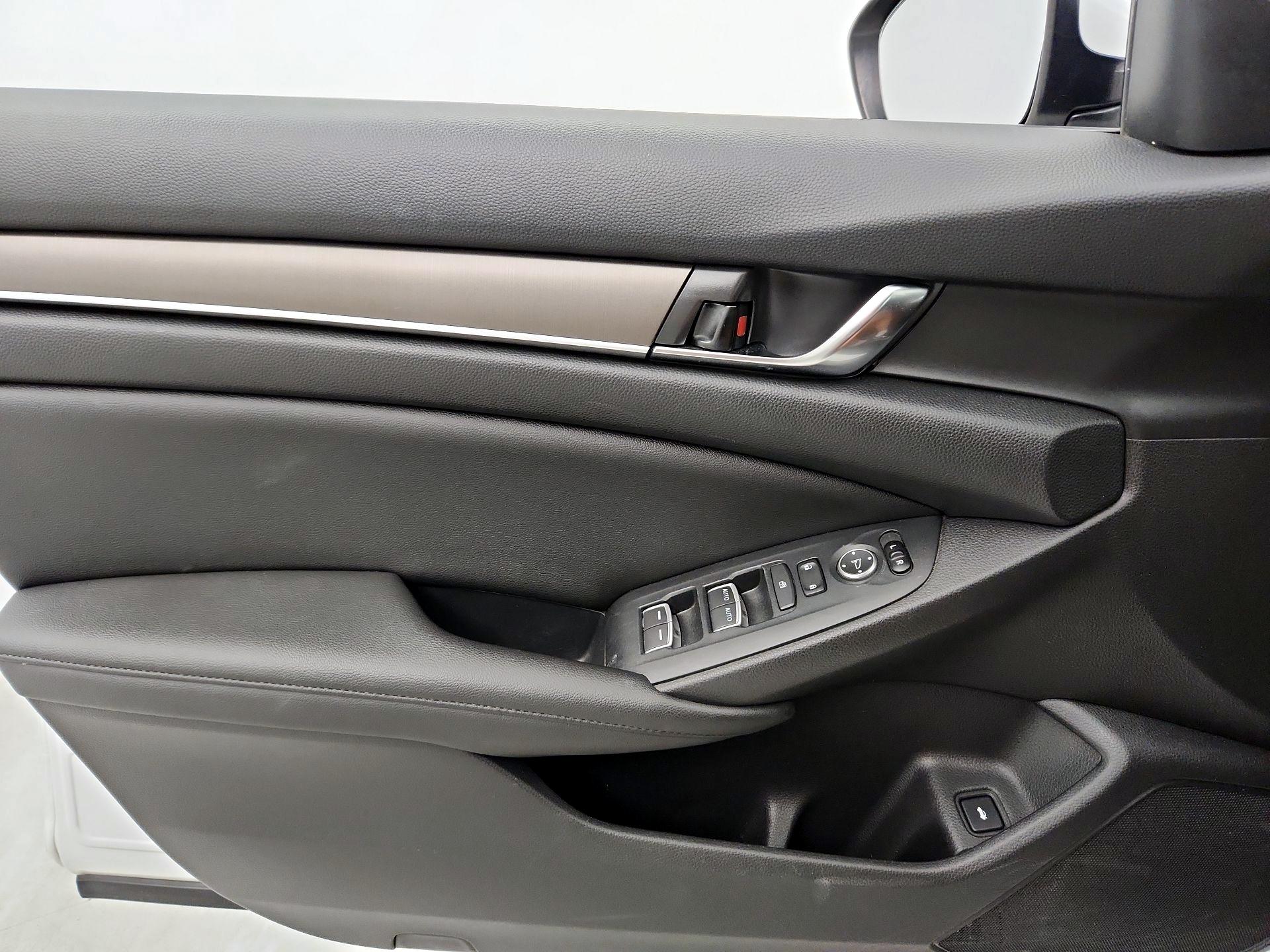 Thumbnail: 2020 Honda Accord - 12