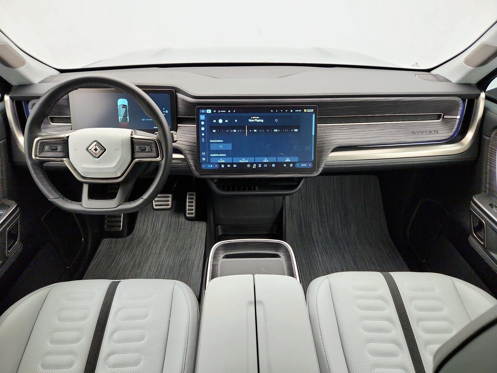 Thumbnail: 2024 Rivian R1S - 9