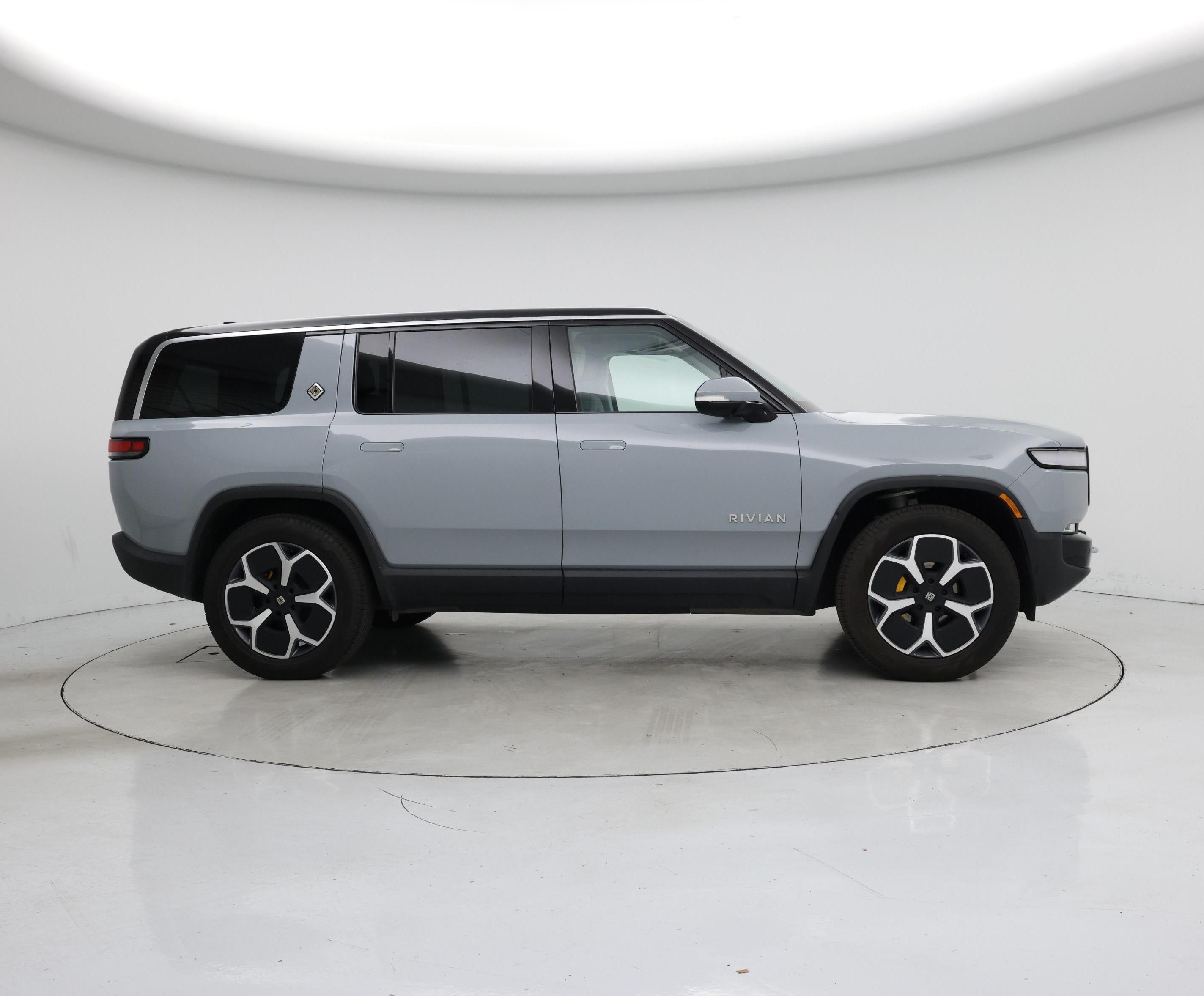 Thumbnail: 2024 Rivian R1S - 7