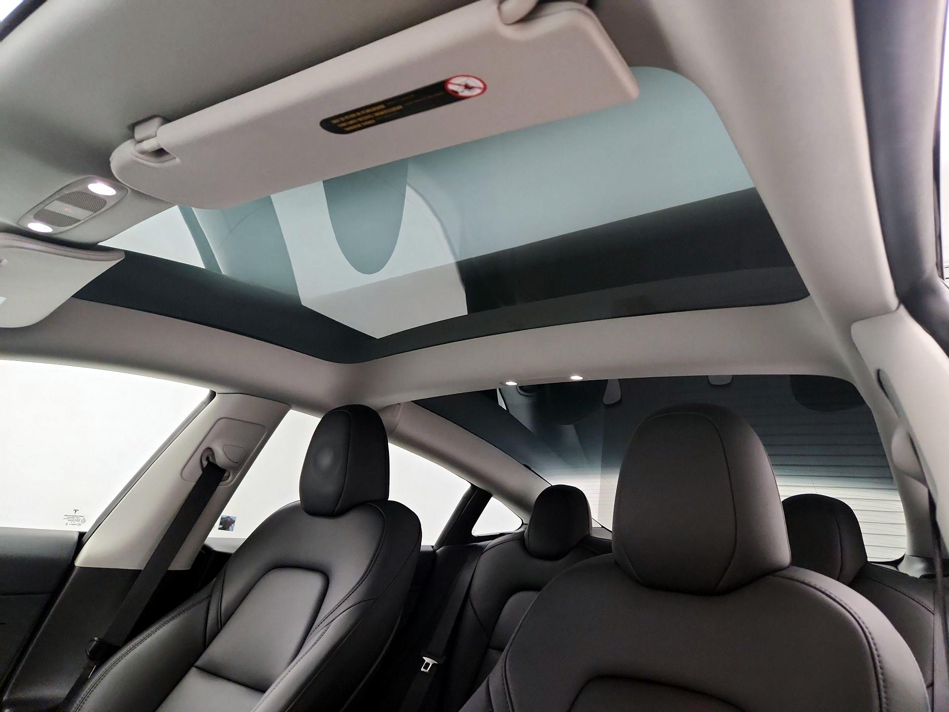 Thumbnail: 2023 Tesla Model 3 - 19