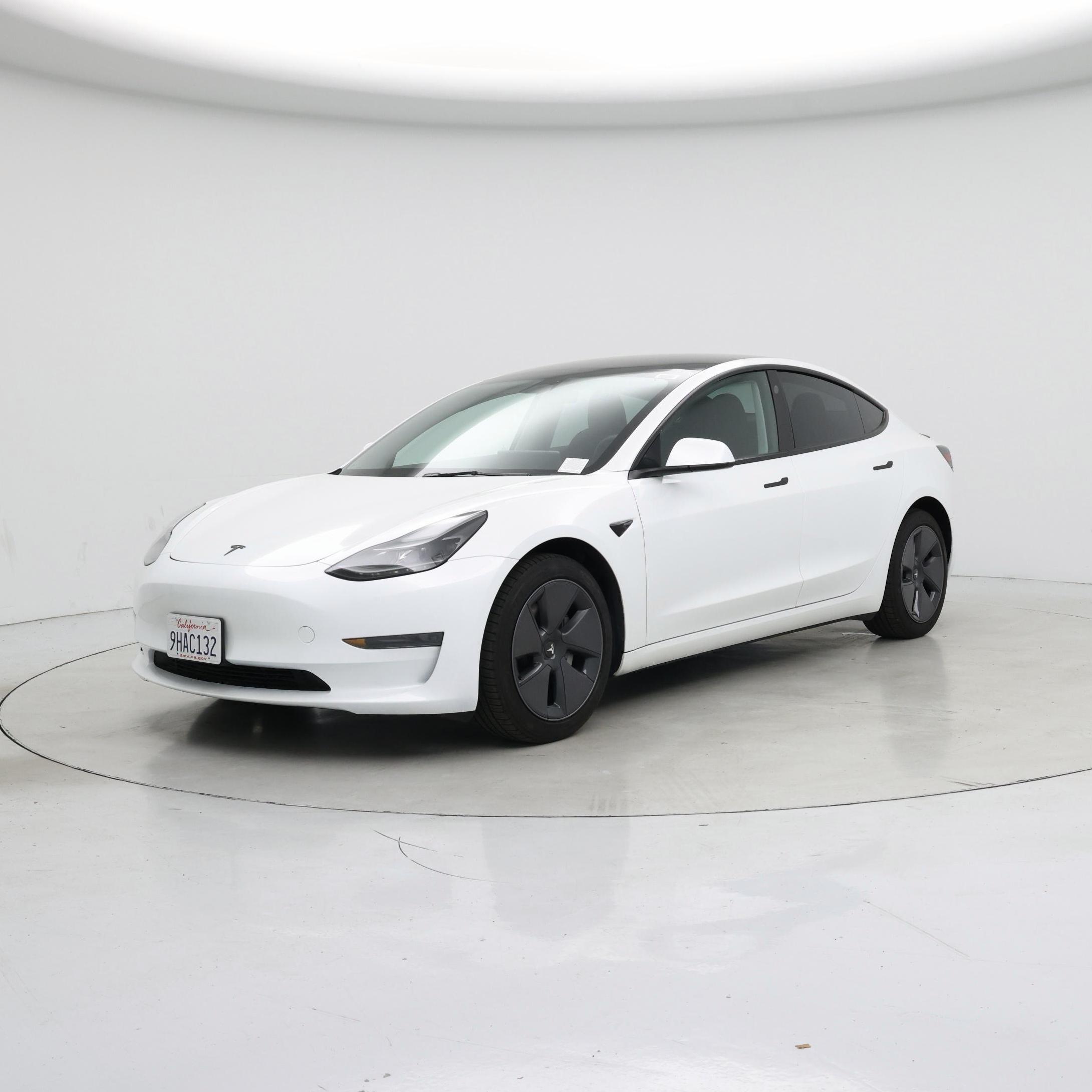 Thumbnail: 2023 Tesla Model 3 - 4