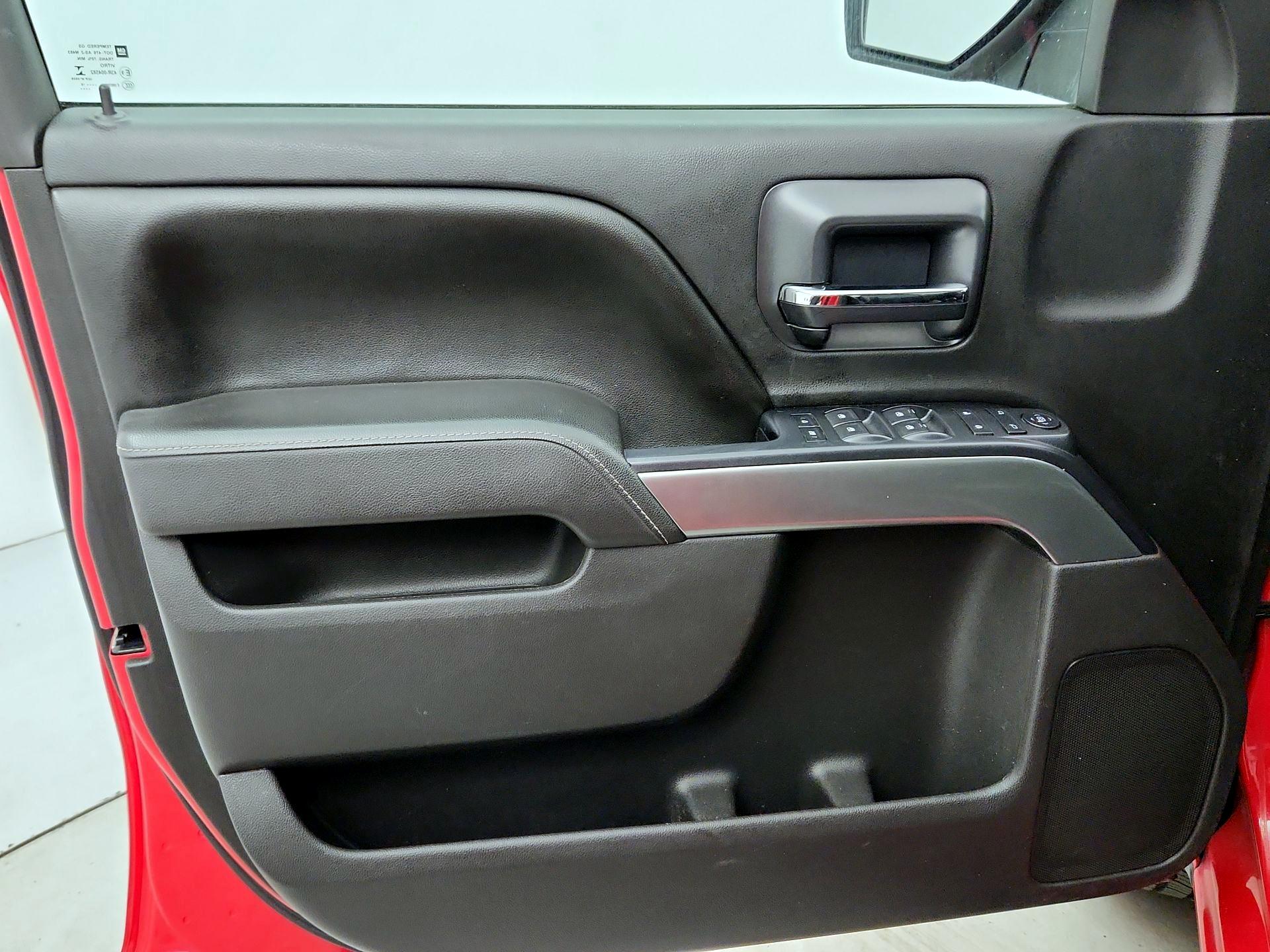 Thumbnail: 2015 Chevrolet Silverado 1500 - 12