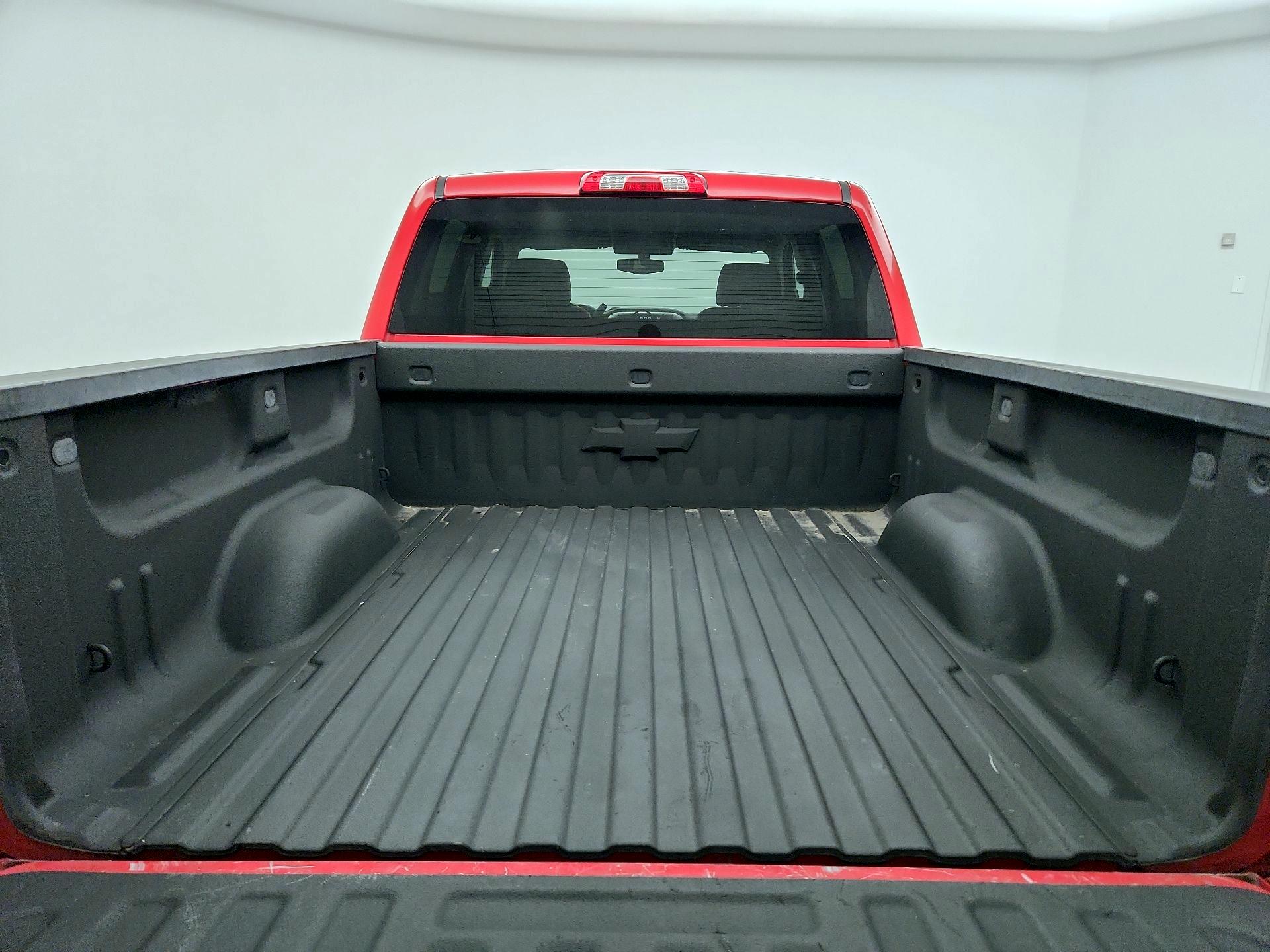 Thumbnail: 2015 Chevrolet Silverado 1500 - 19