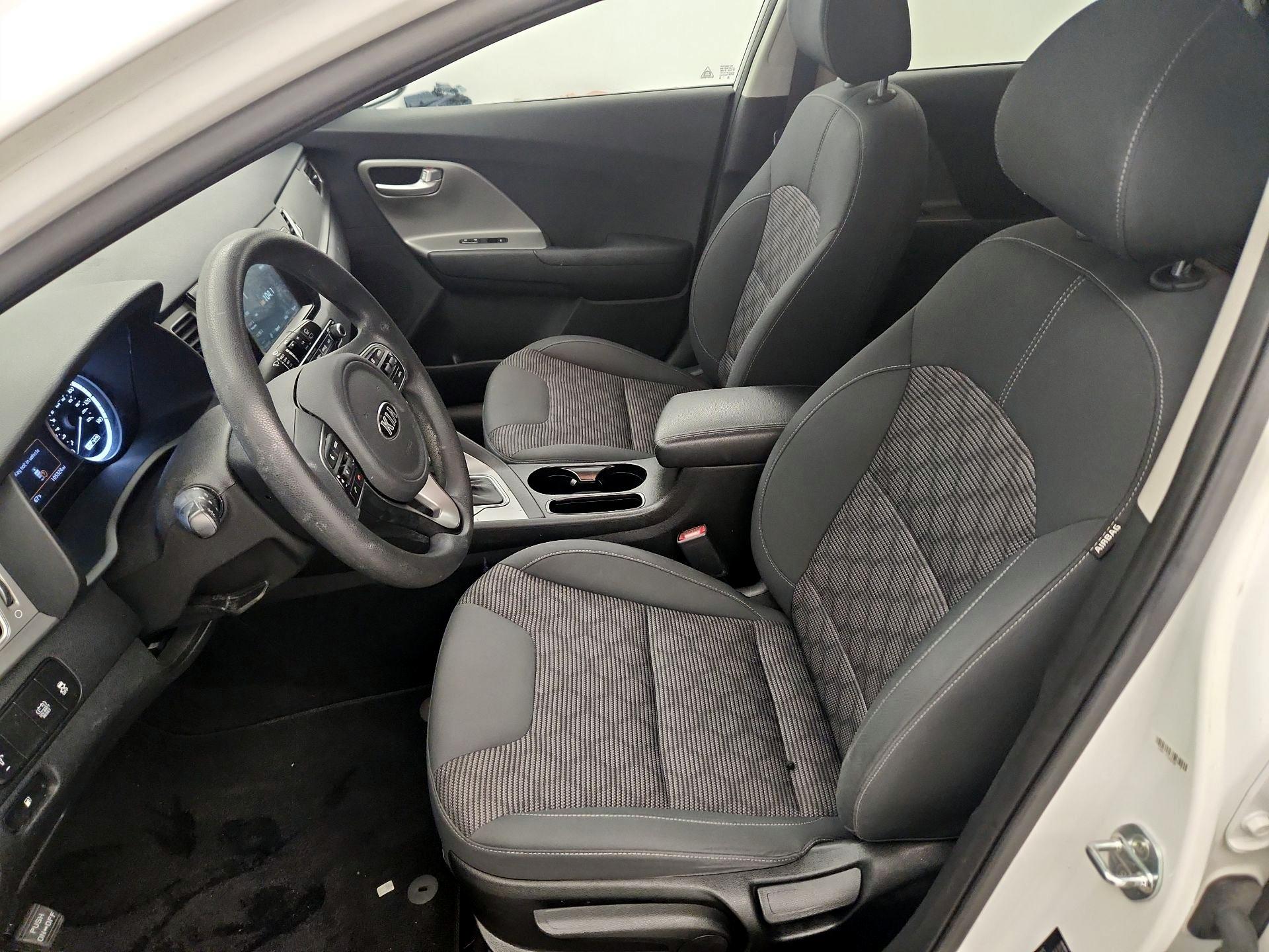 Thumbnail: 2019 Kia Niro - 11