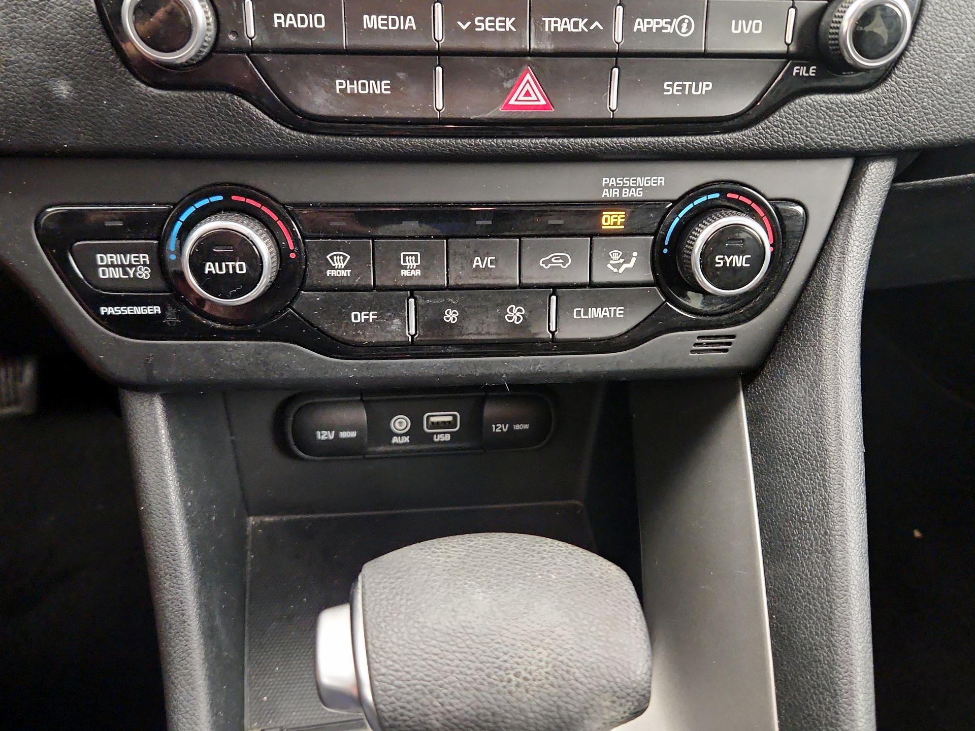 Thumbnail: 2019 Kia Niro - 16