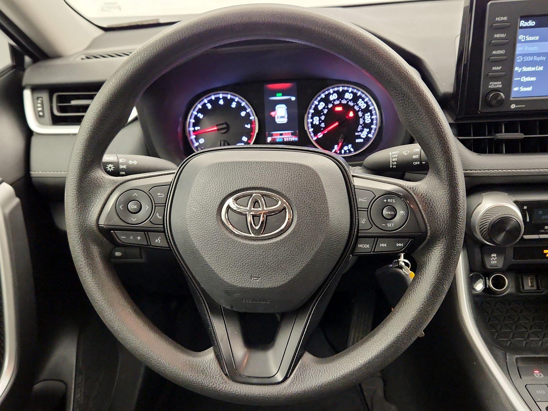 Thumbnail: 2021 Toyota RAV4 - 10