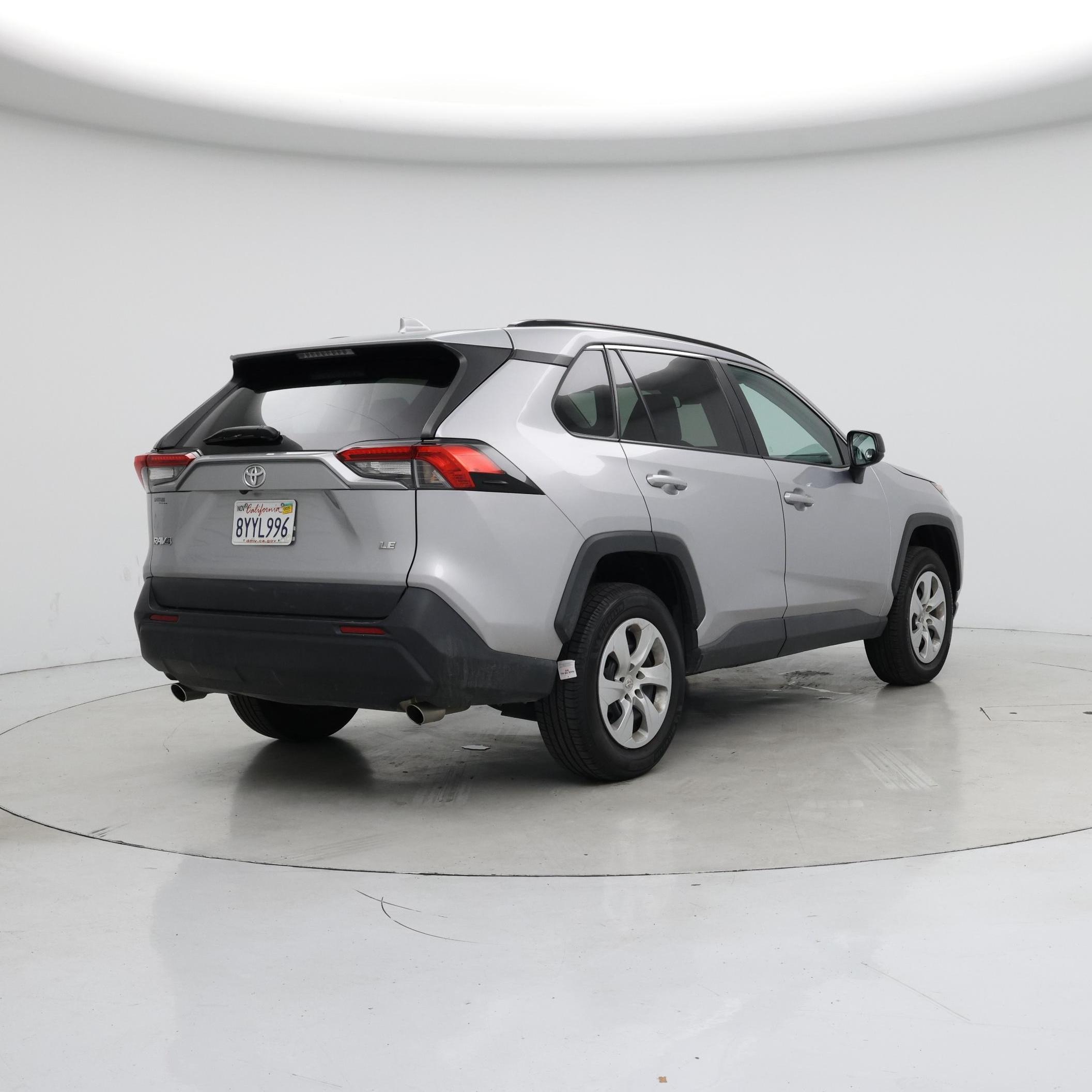 Thumbnail: 2021 Toyota RAV4 - 8