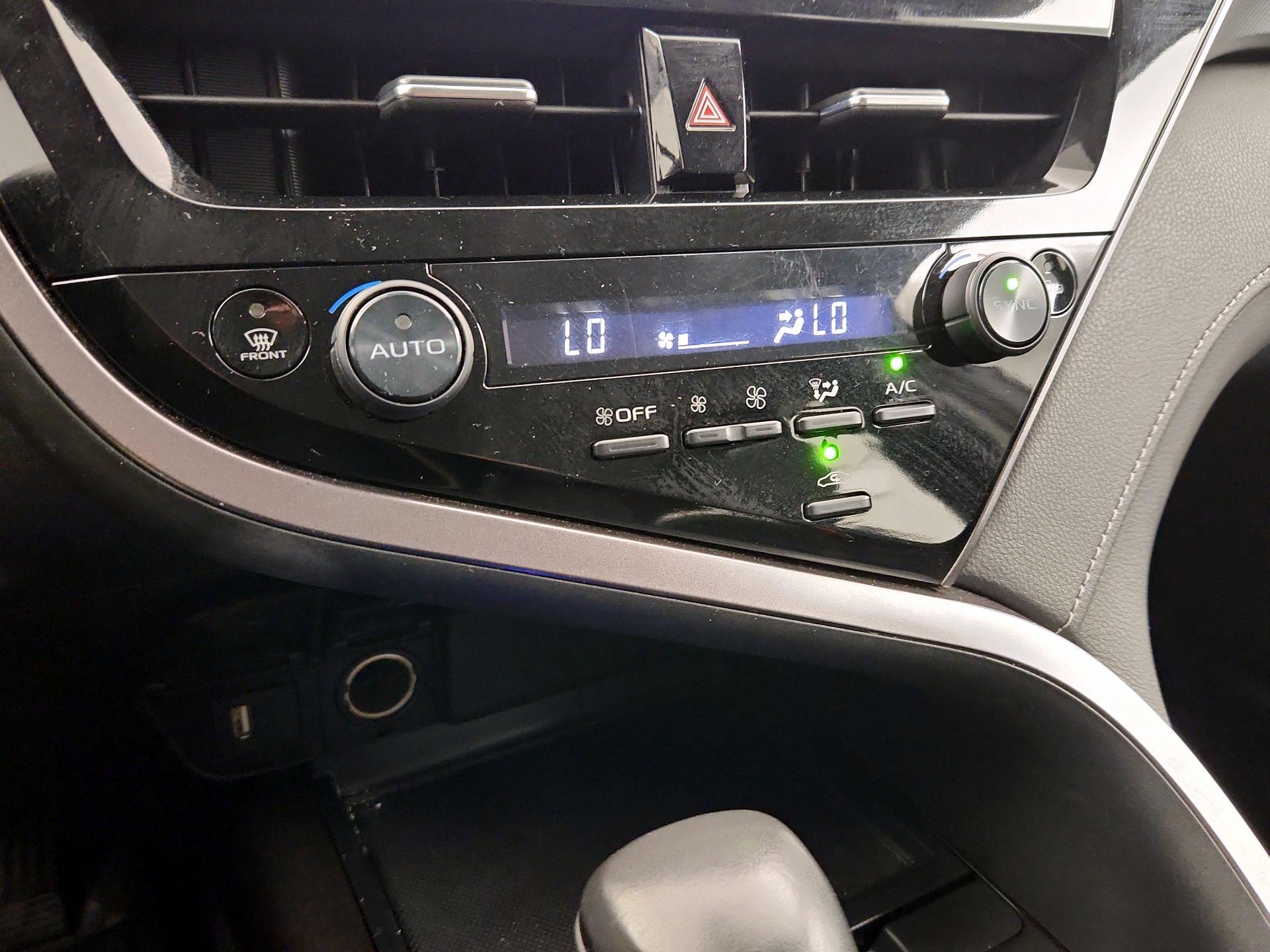 Thumbnail: 2024 Toyota Camry - 16