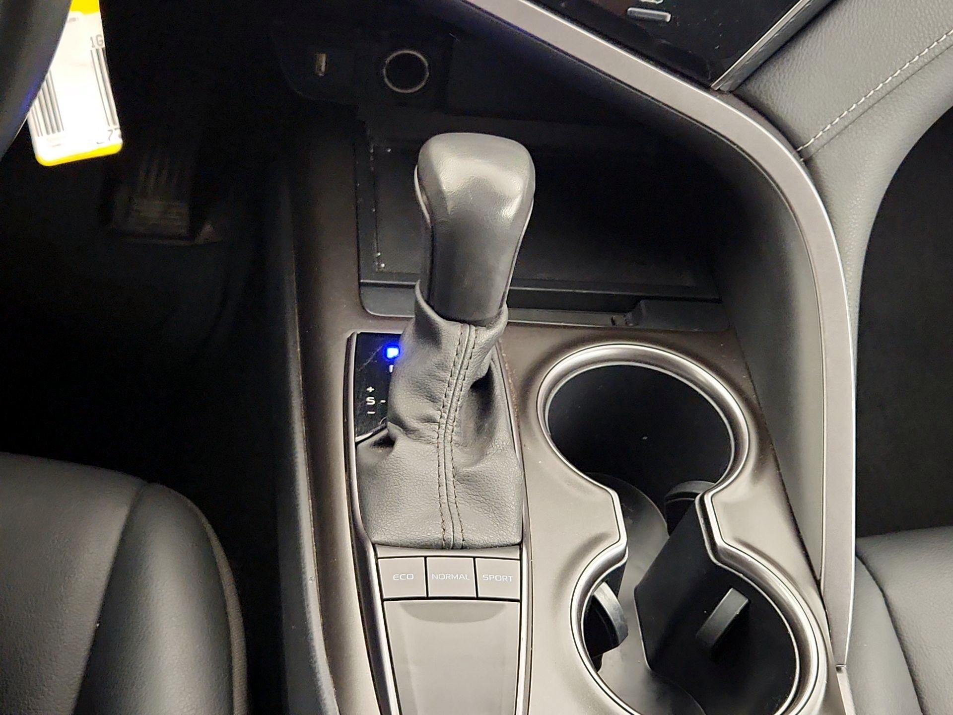 Thumbnail: 2024 Toyota Camry - 17