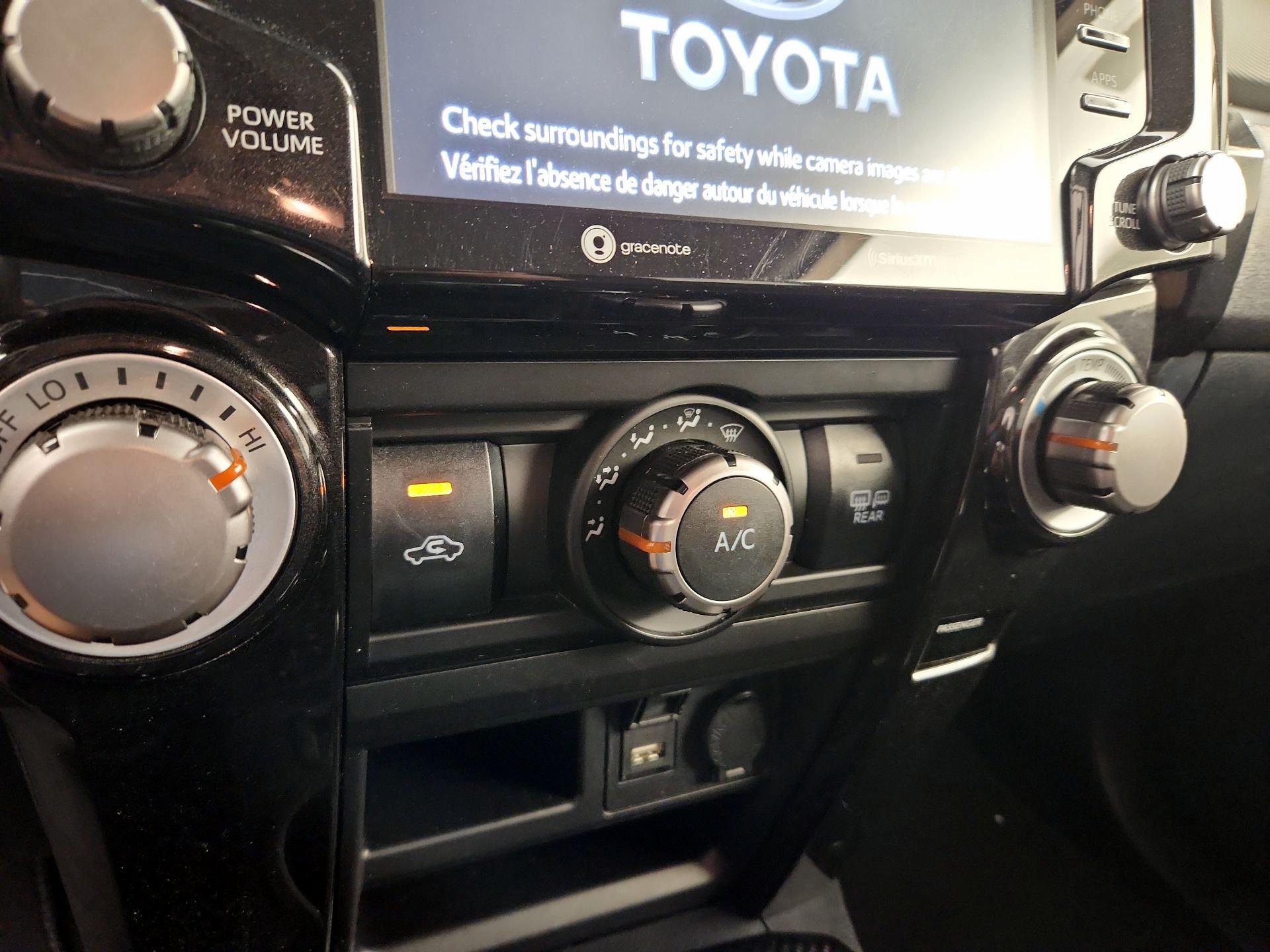 Thumbnail: 2020 Toyota 4Runner - 17