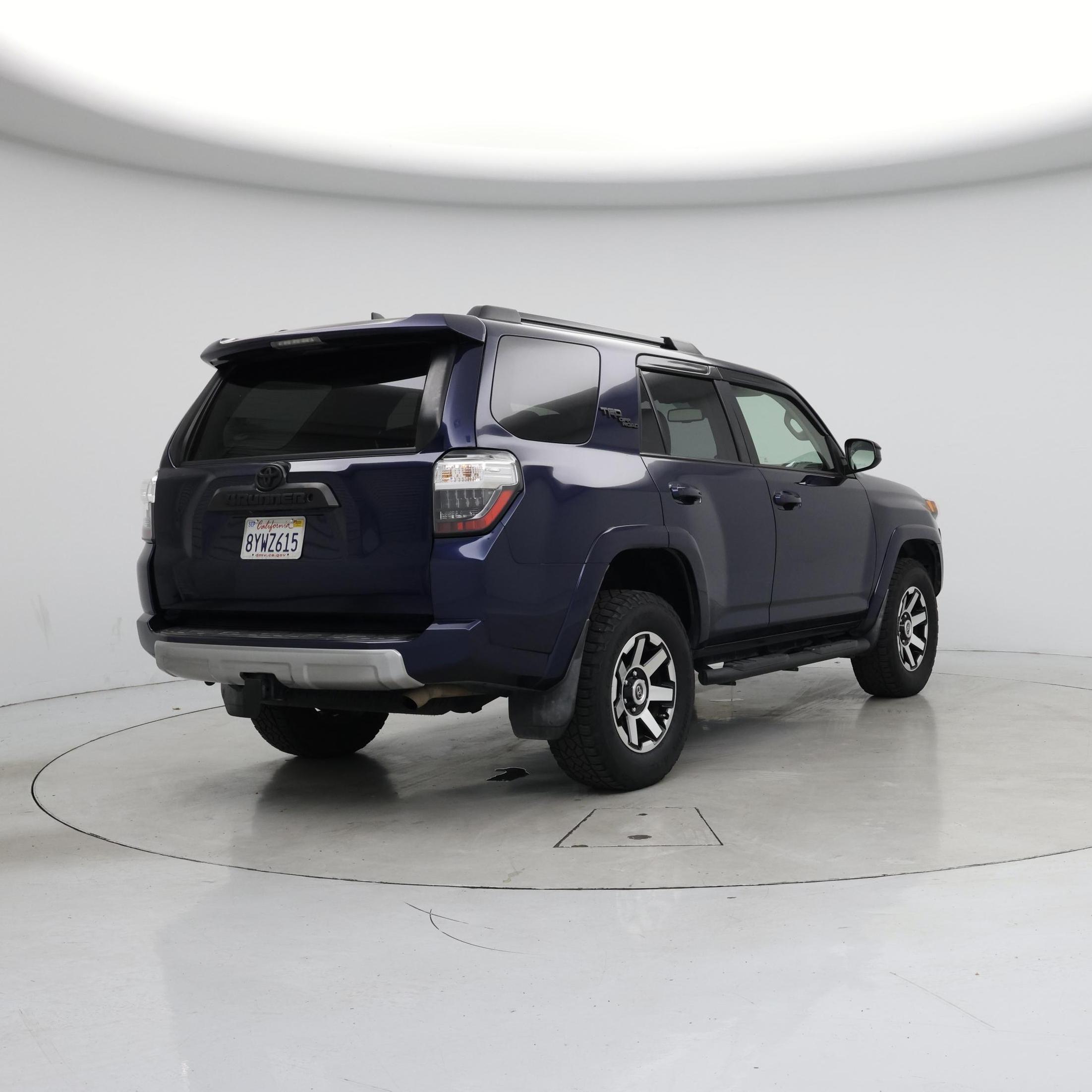 Thumbnail: 2020 Toyota 4Runner - 8