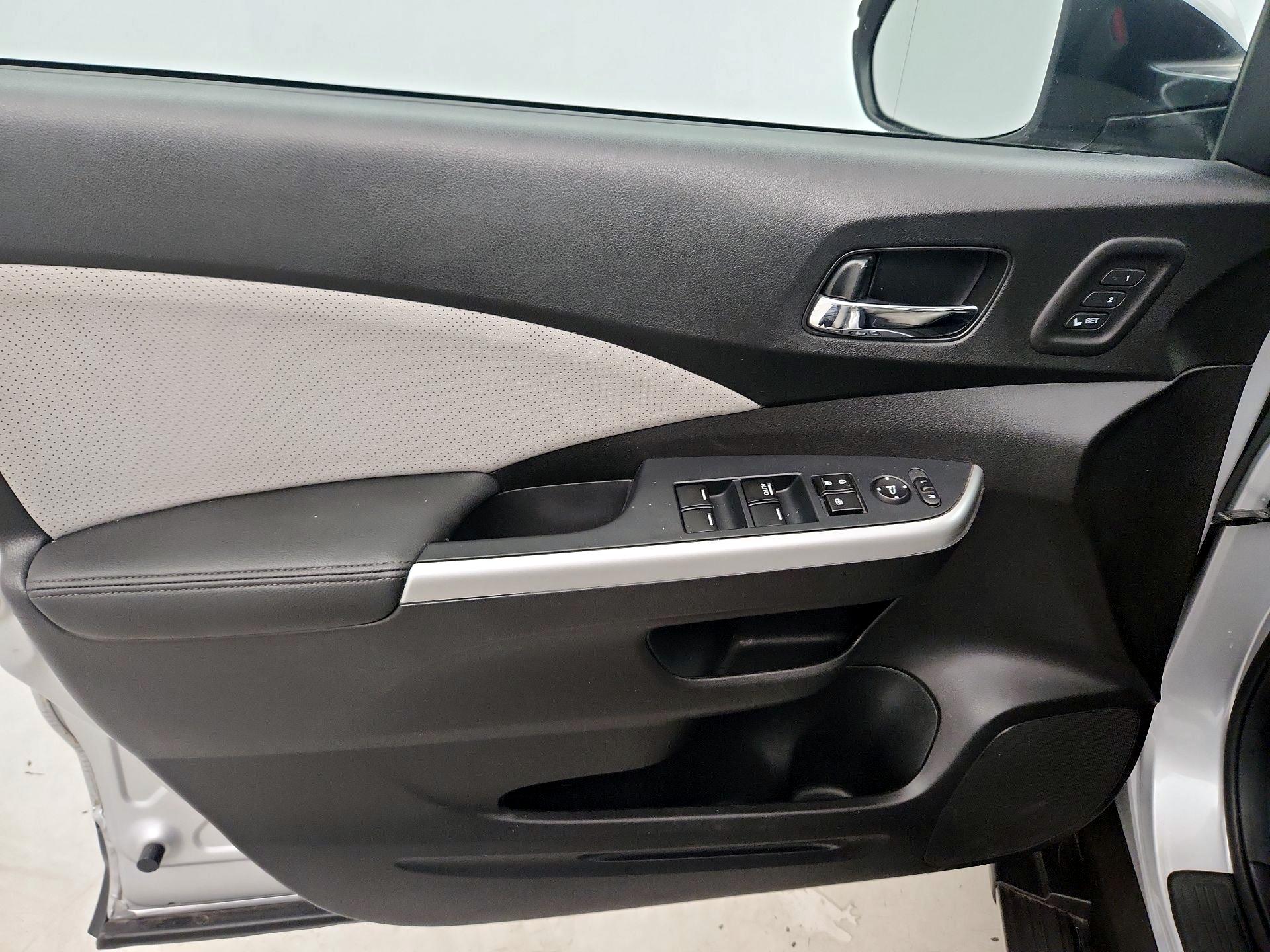 Thumbnail: 2016 Honda CR-V - 12