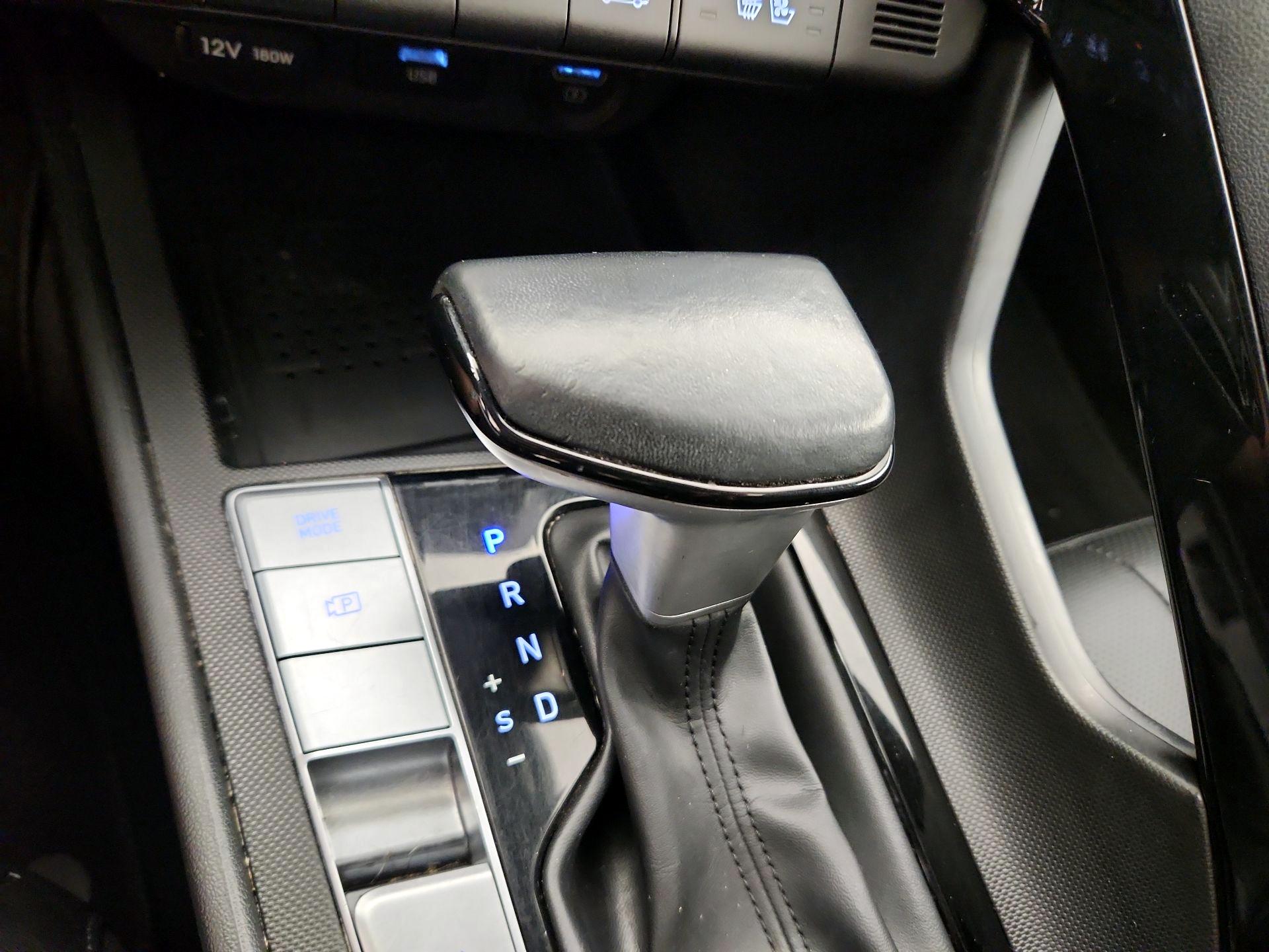 Thumbnail: 2023 Hyundai Elantra - 18