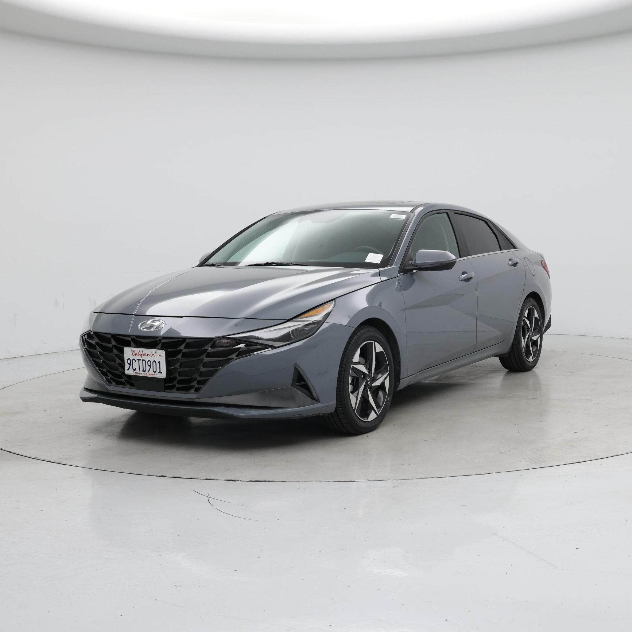 Thumbnail: 2023 Hyundai Elantra - 4