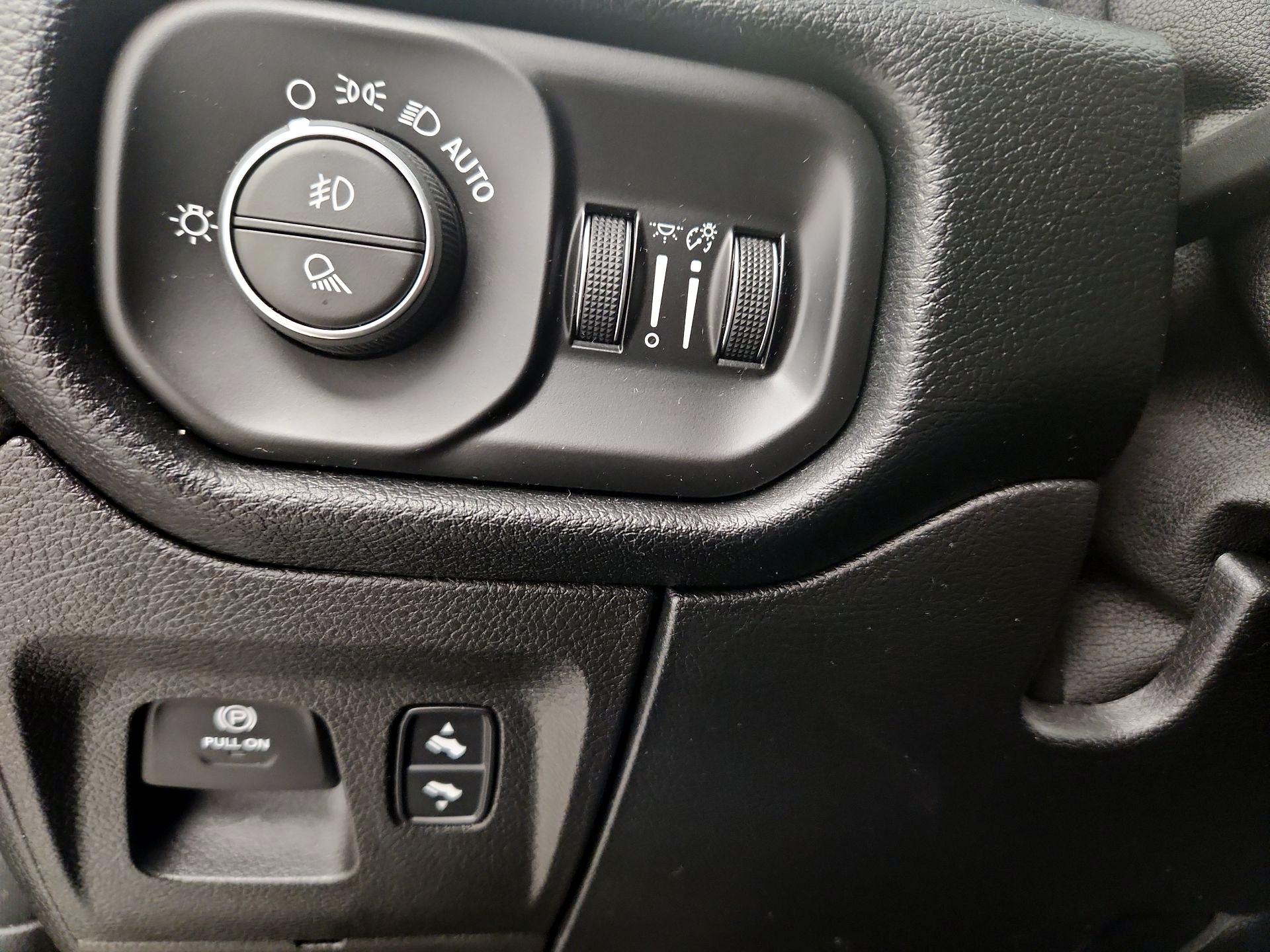 Thumbnail: 2021 RAM 1500 - 13