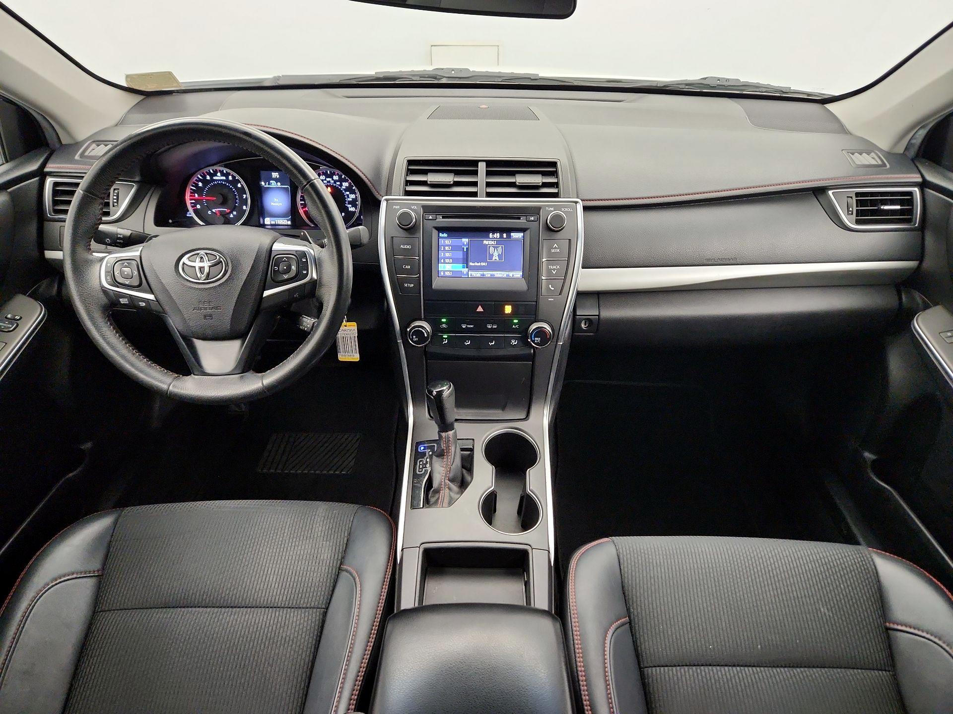 Thumbnail: 2017 Toyota Camry - 9